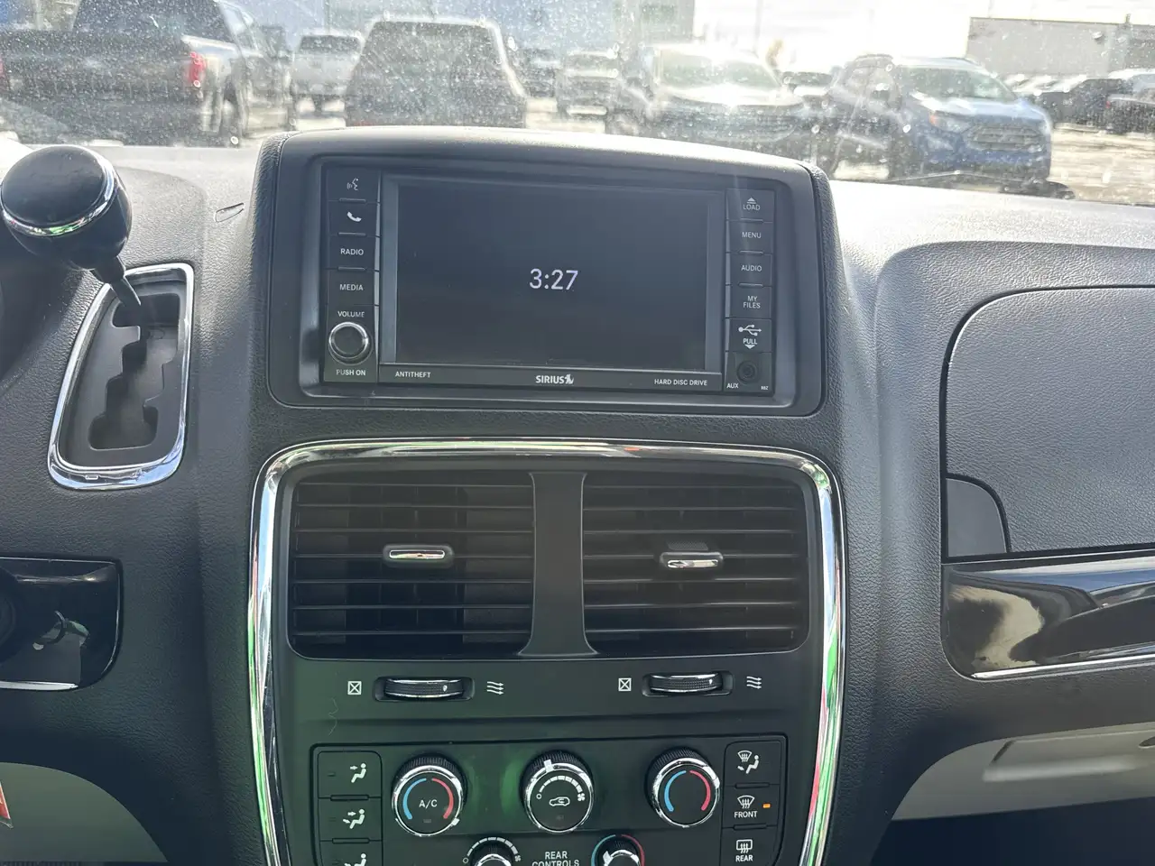 Dodge Grand Caravan снимка Dodge Grand Caravan