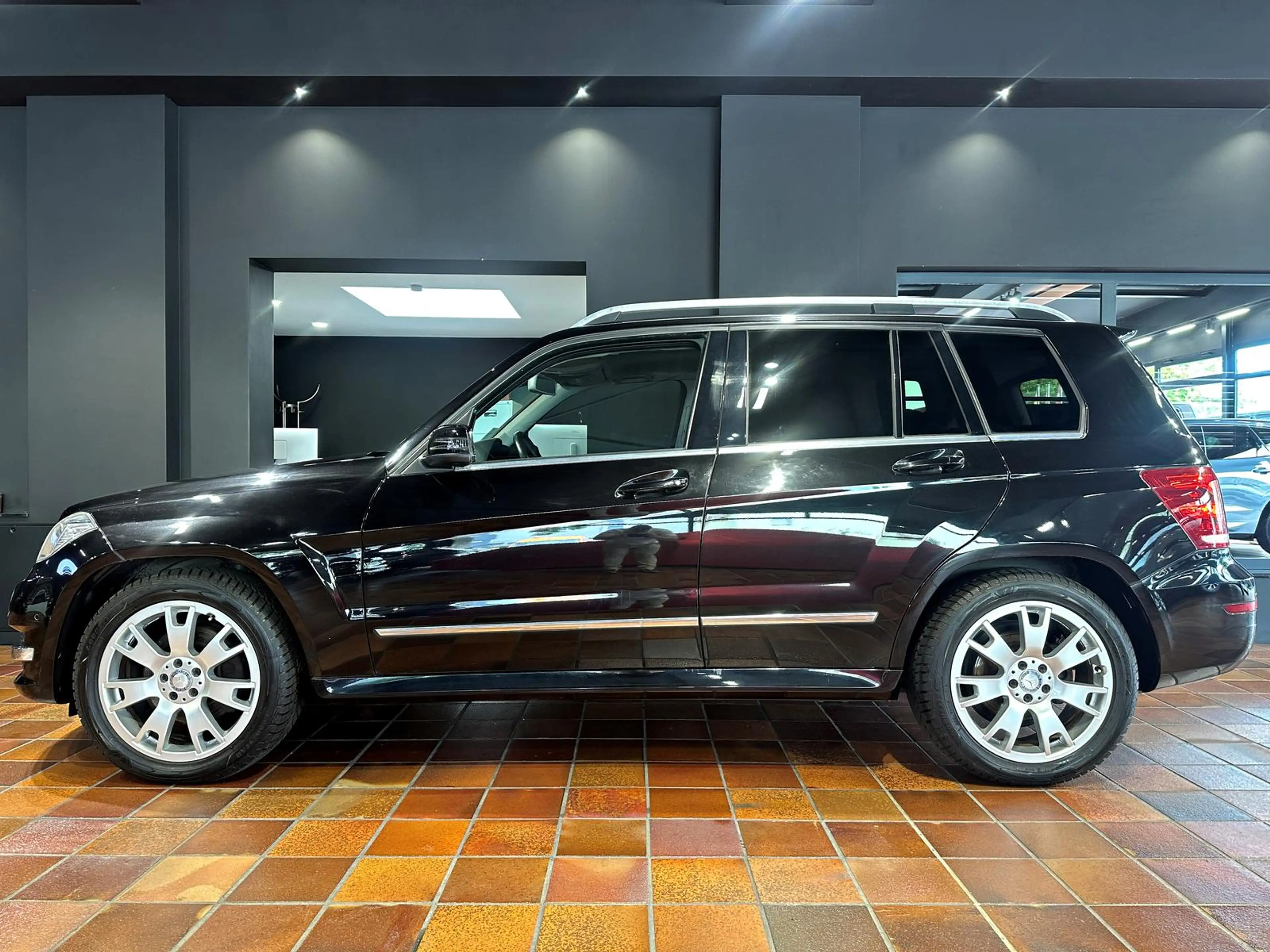 Mercedes-Benz GLK 220 CDI deutsches Fzg 1Hd MB-Servicegepflegt — photo 2