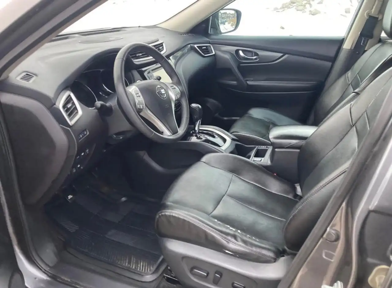 Nissan Rogue снимка Nissan Rogue