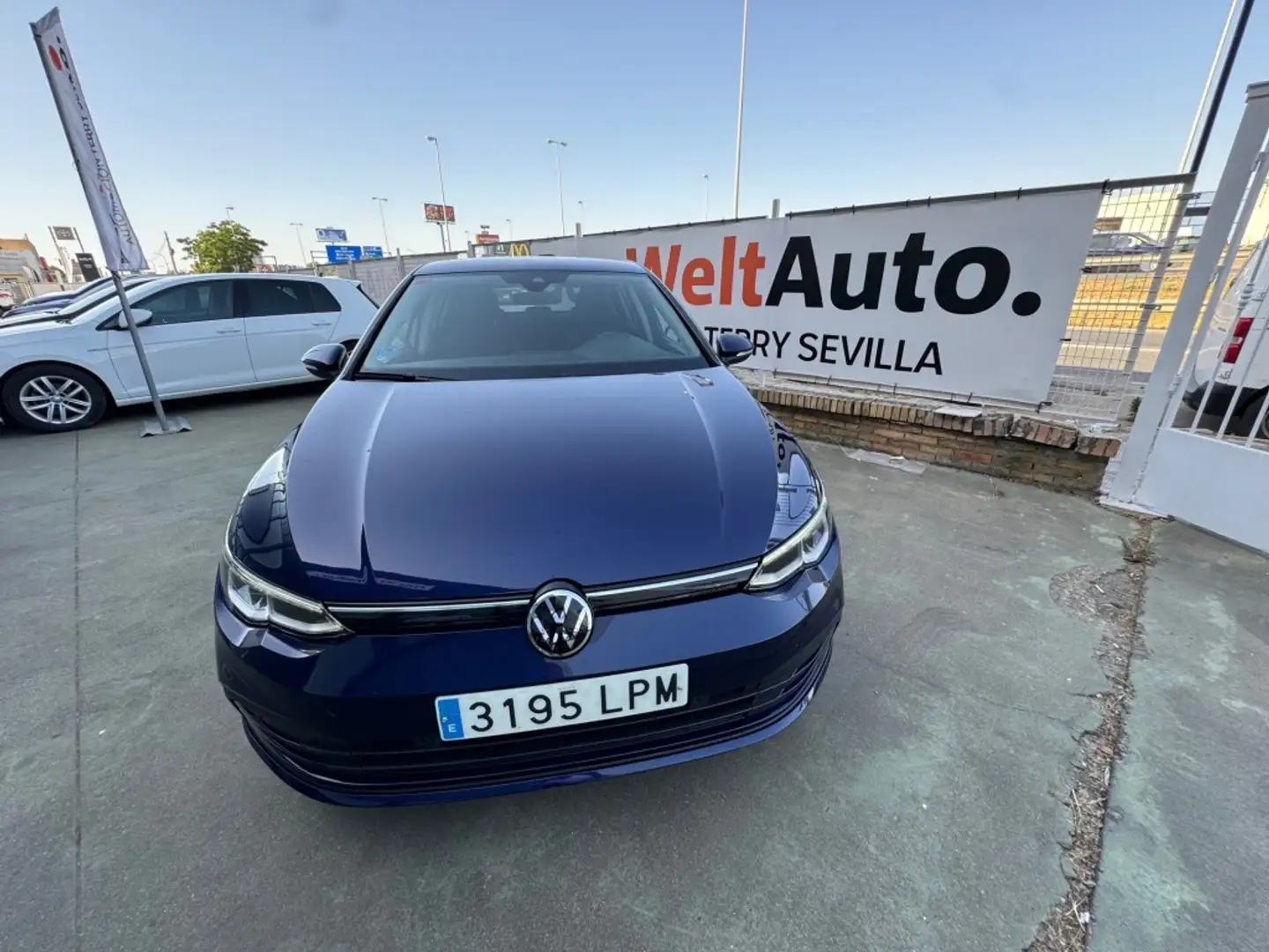 Volkswagen Golf 2.0TDI Life DSG 85kW Azul - 1