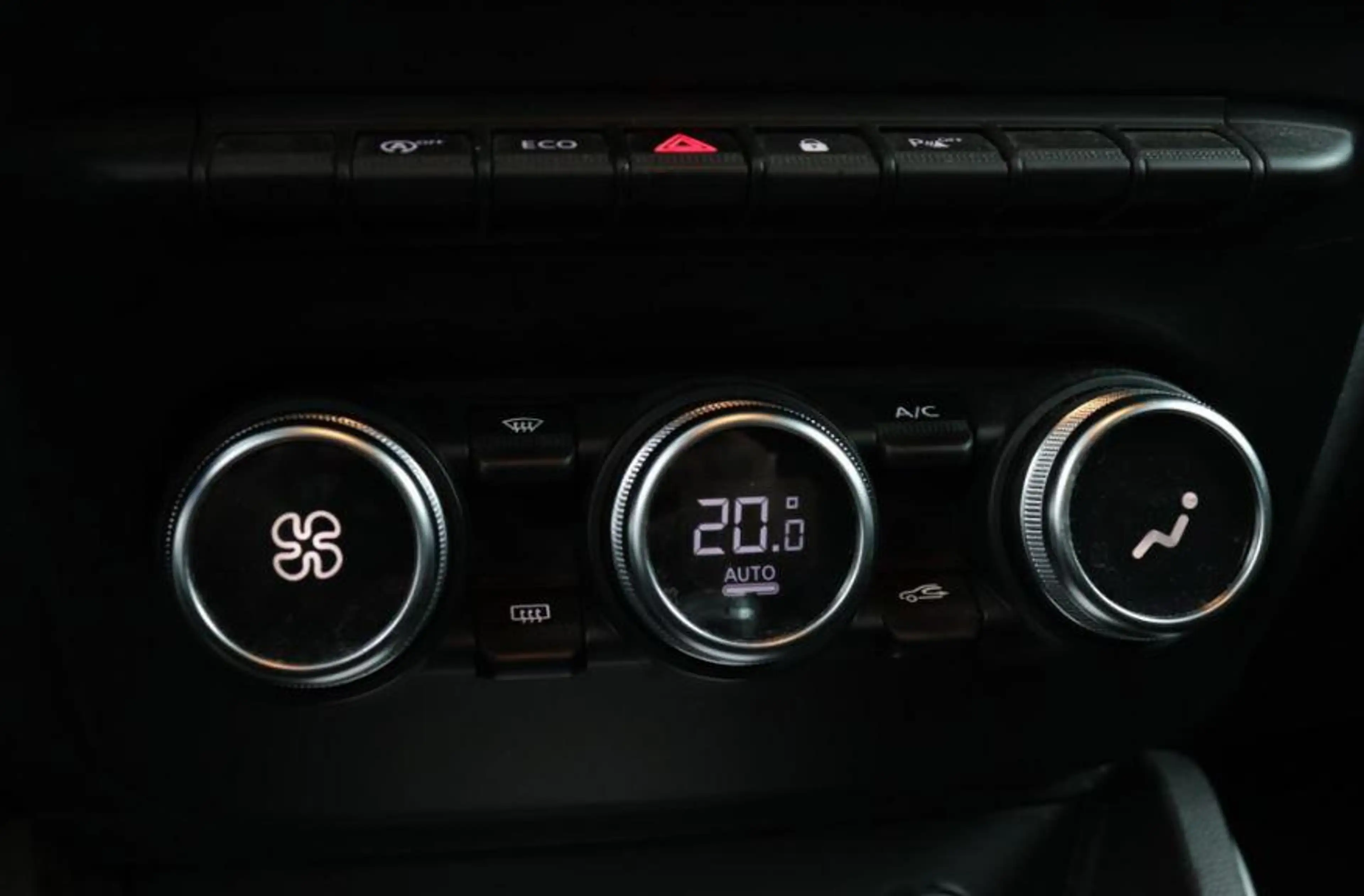 Dacia Duster 1.0 TCe Bi-Fuel Prestige | Benzine & LPG | Trekhaa — photo 18