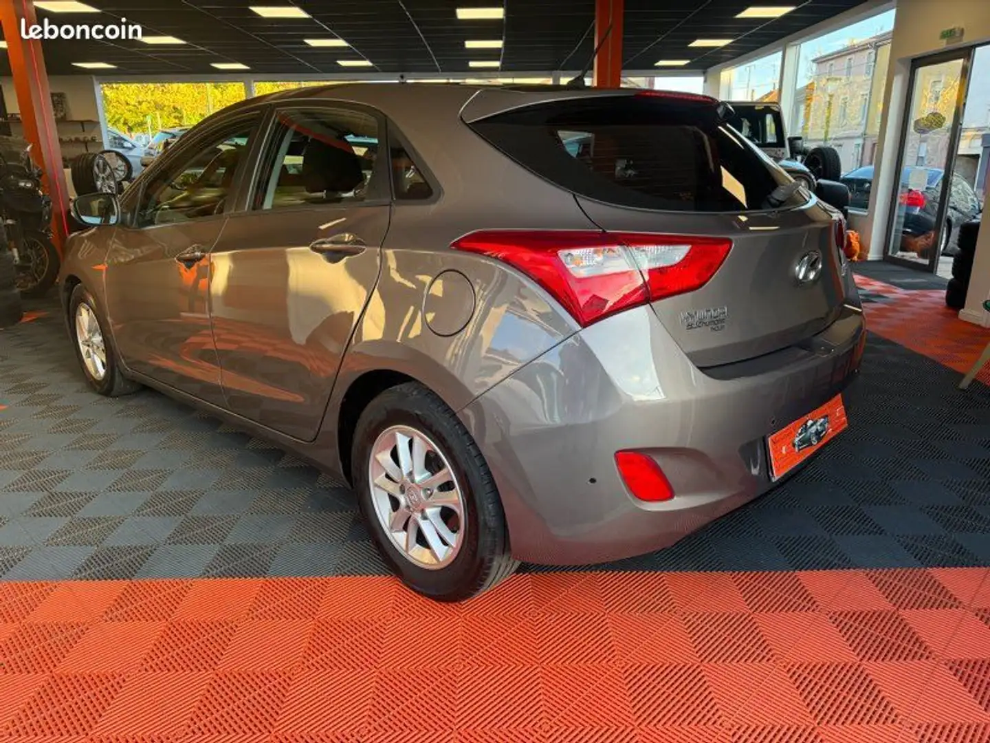 Hyundai i30 1.6 CRDI 16V 110 cv Garantie 12 mois - 2