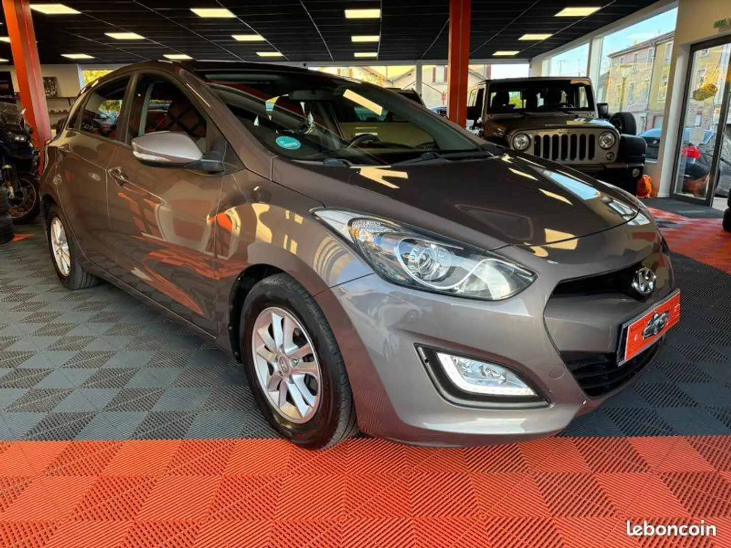 Hyundai i30 1.6 CRDI 16V 110 cv Garantie 12 mois - 1