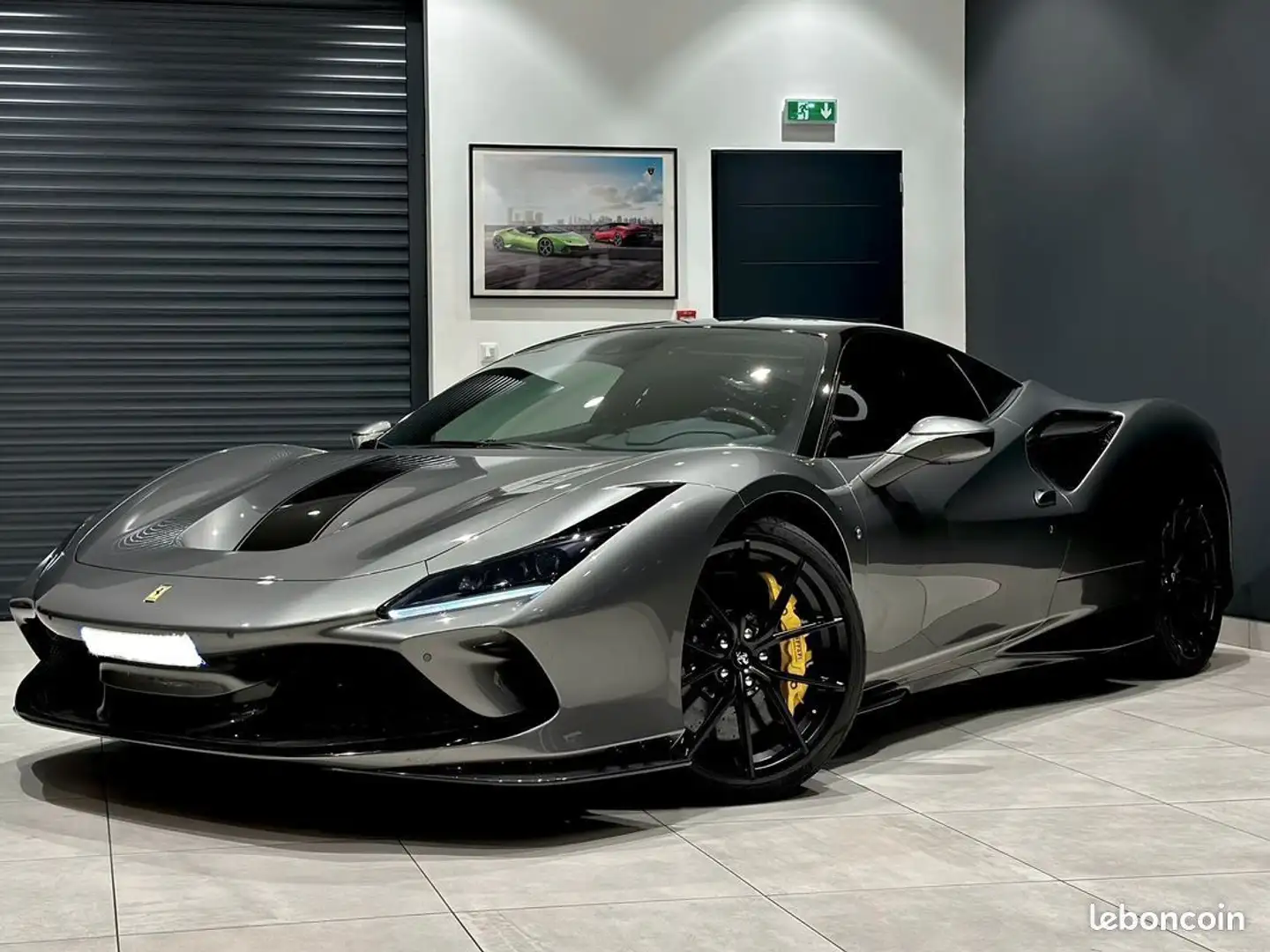 Ferrari F8 Tributo COUPE 3.9 V8 Bi-TURBO DCT 720 CH PACK COMPLET CARB Grigio - 1