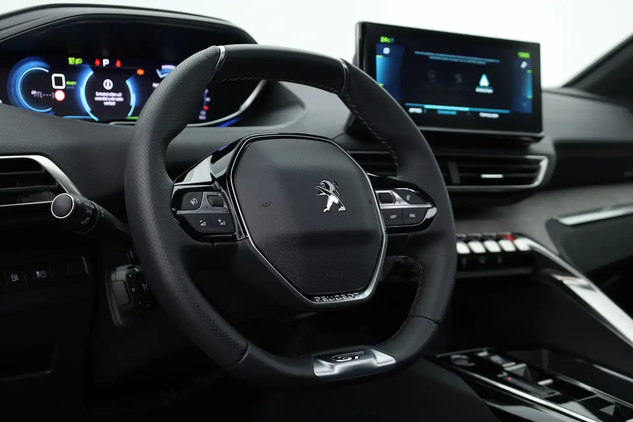 Peugeot 3008 1.6 HYbrid 225 GT Rijklaar!! Pano Adapt. Cru, миниатюра 6