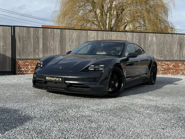 Porsche Taycan /93kWh/pcsb/pano/neodyme/18way/sportchrono/btw/ppf
