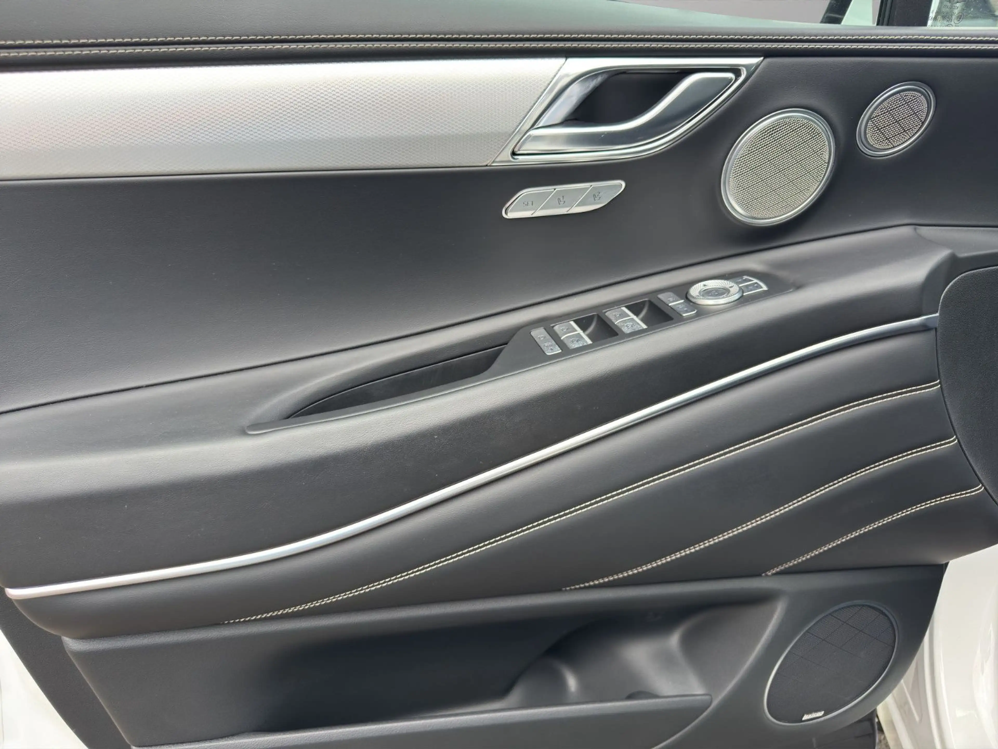 Genesis GV80 3.0 CRDi Sport 4WD MEGAVOLL — photo 13
