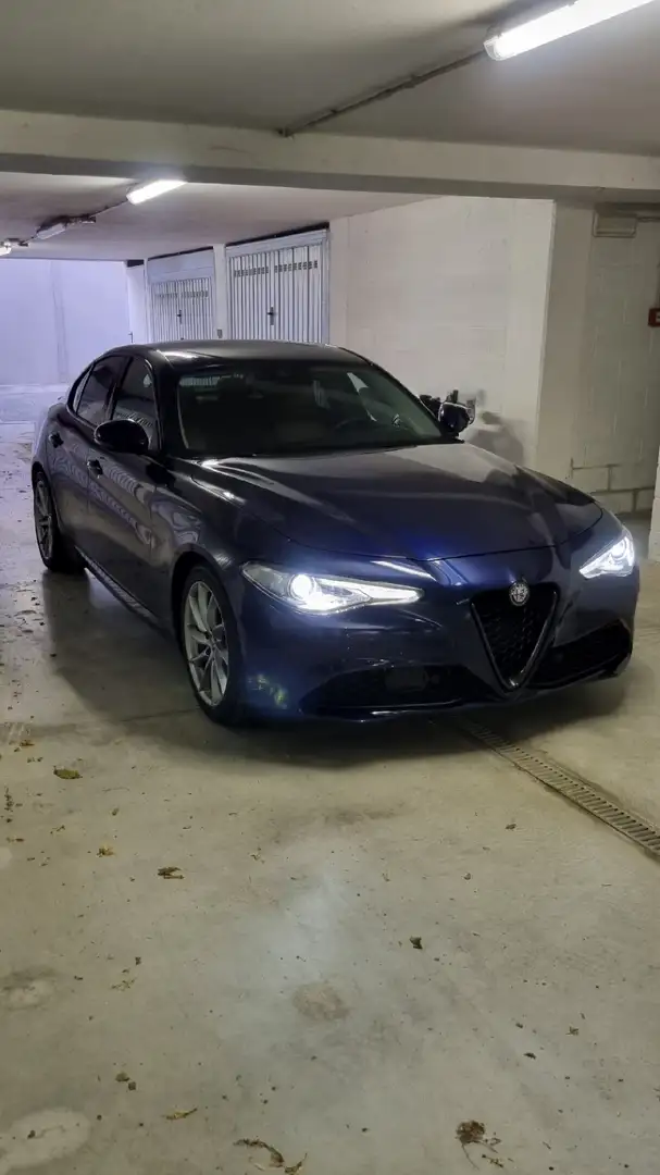 Alfa Romeo Giulia 2.2 t Business Sport Launch Edition 180cv auto - 2