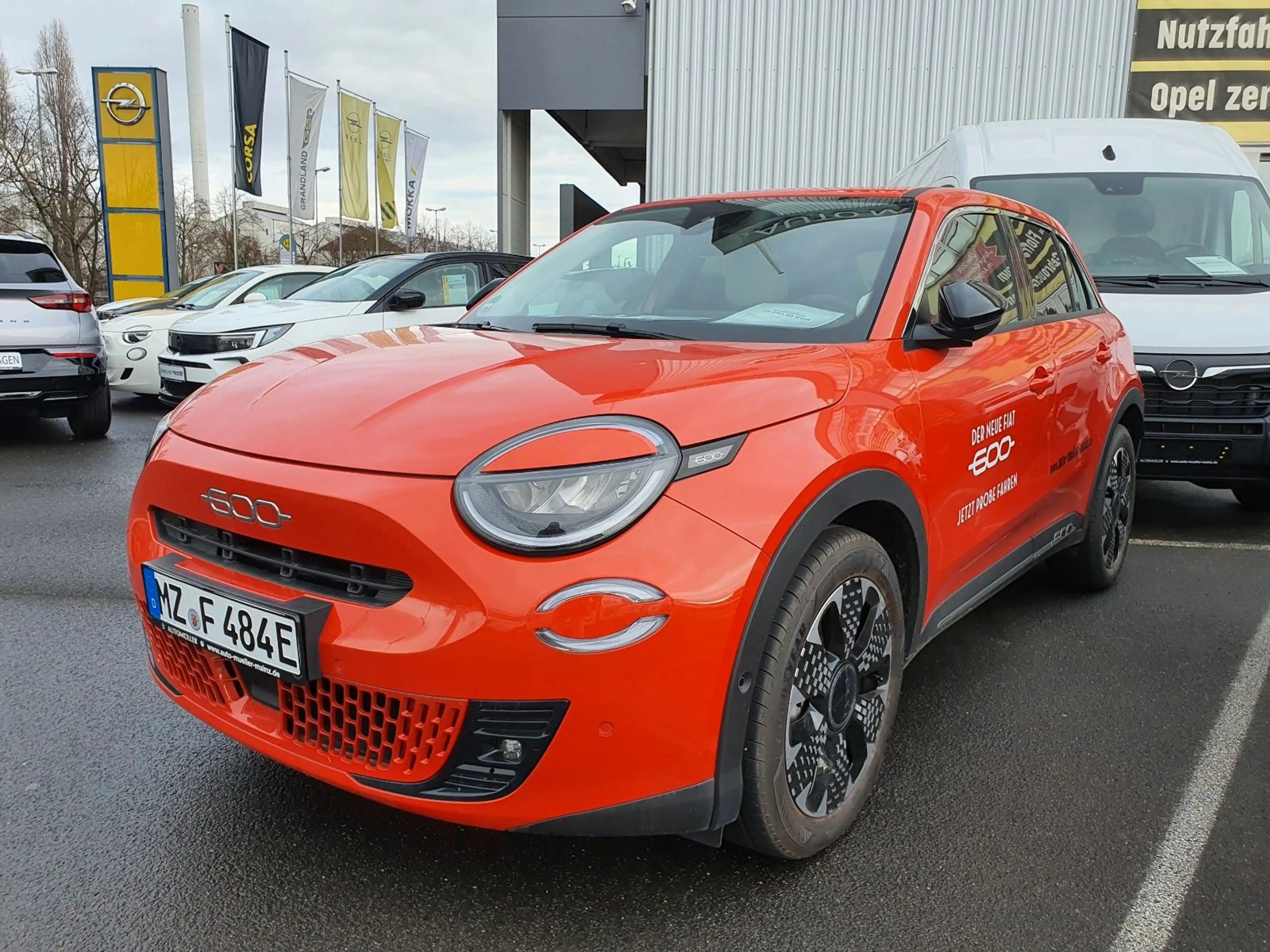 Fiat 600e "La Prima" - LED, Navi, 18" Alu, etc. — photo 5