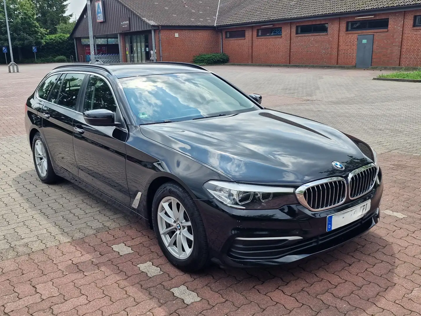 BMW 520 5er Touring Diesel 520d Touring Fekete - 2