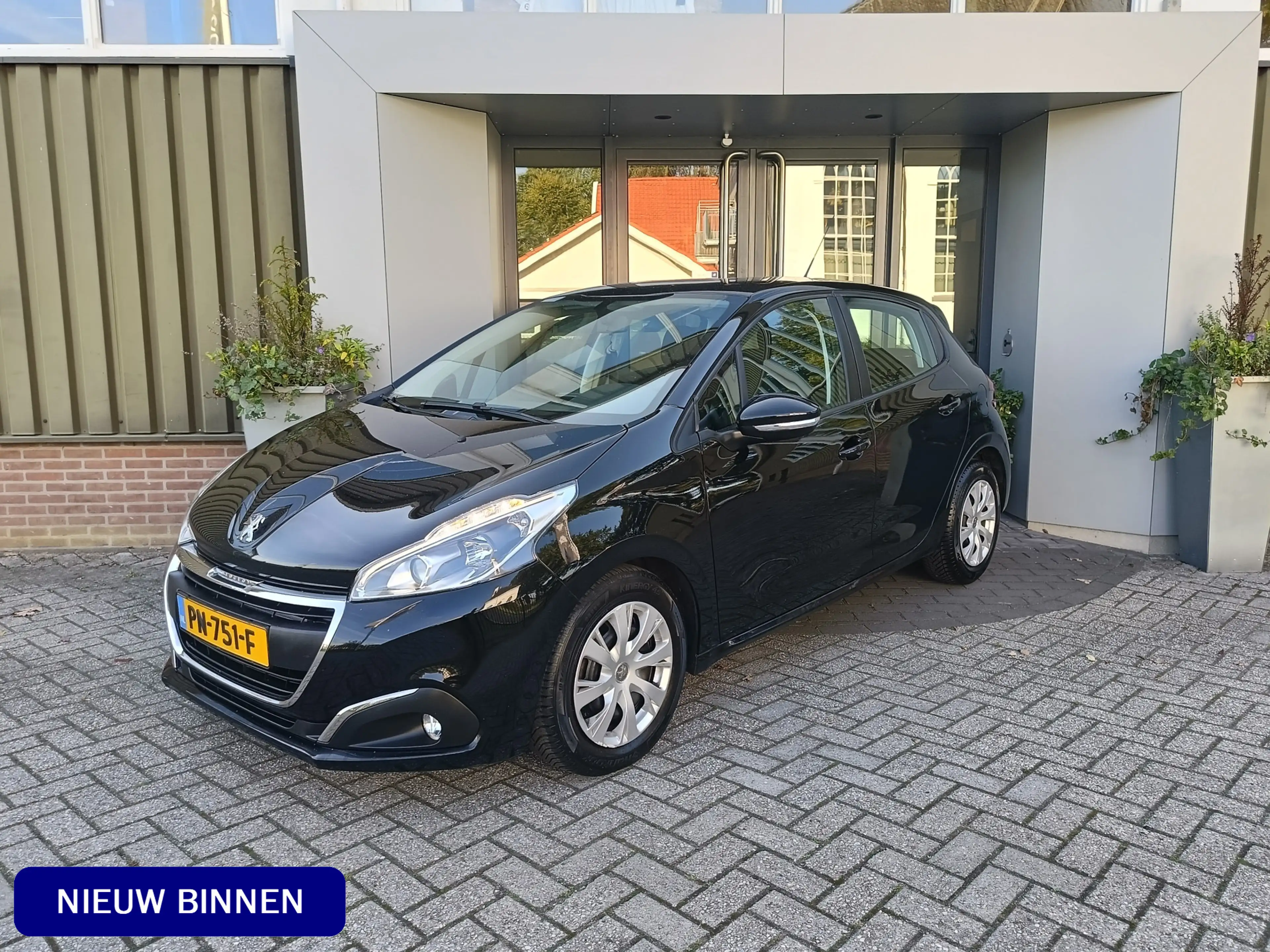 Peugeot 208 1.2 PureTech Blue Lion | Airco | NAP | Centrale De
