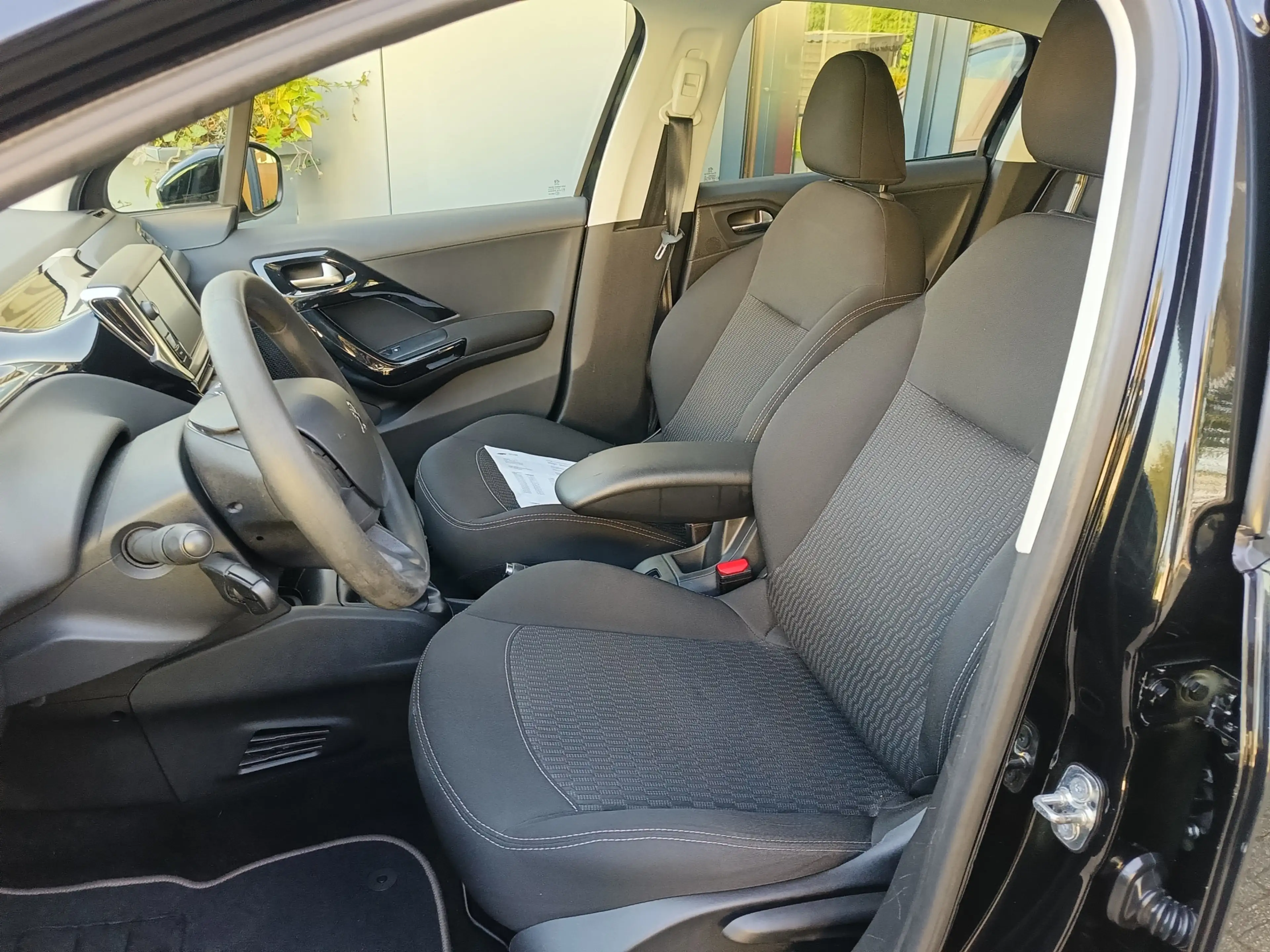 Peugeot 208 1.2 PureTech Blue Lion | Airco | NAP | Centrale De — photo 6
