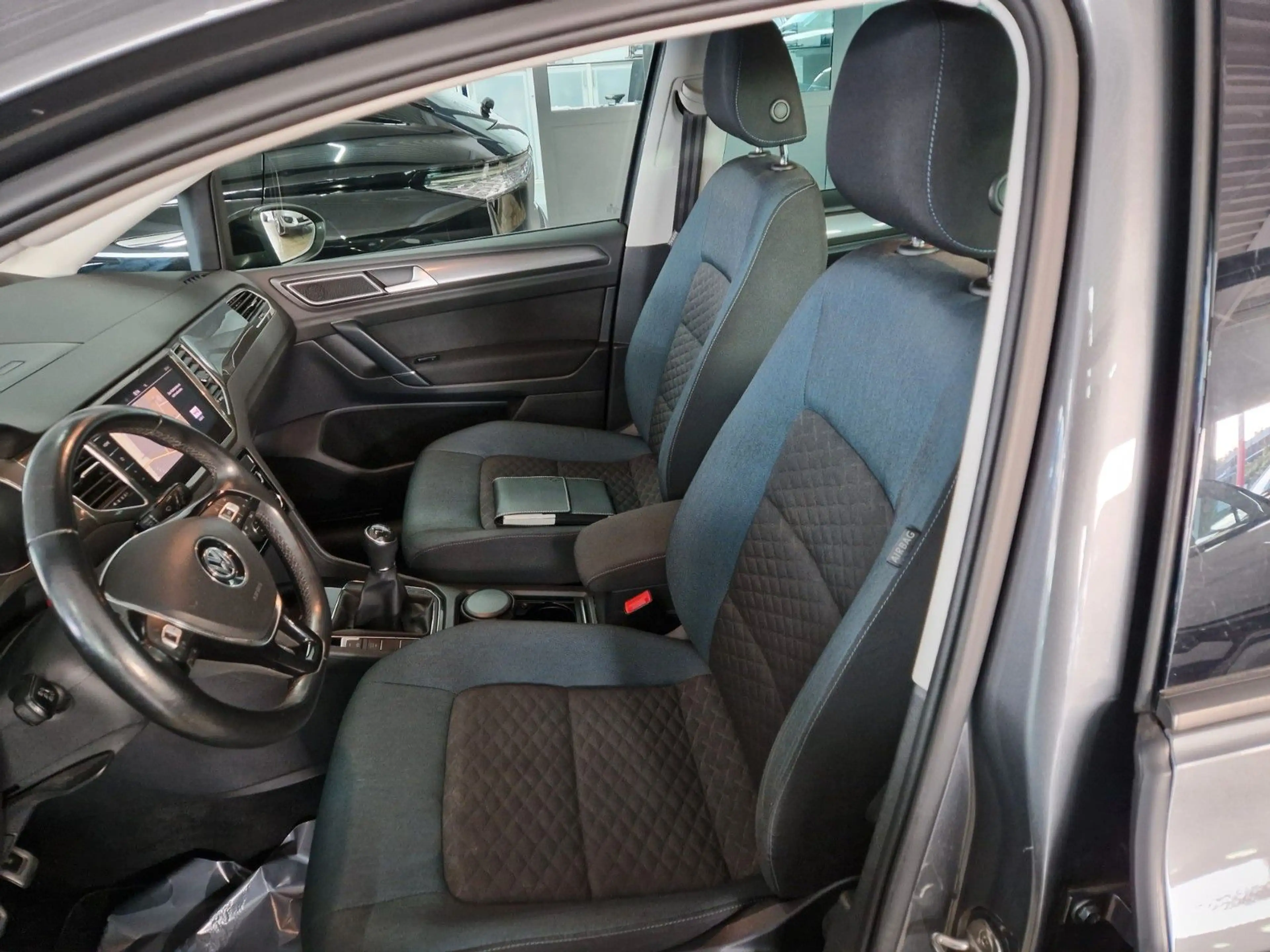 Volkswagen Golf Sportsvan VII IQ.DRIVE Navi — photo 9