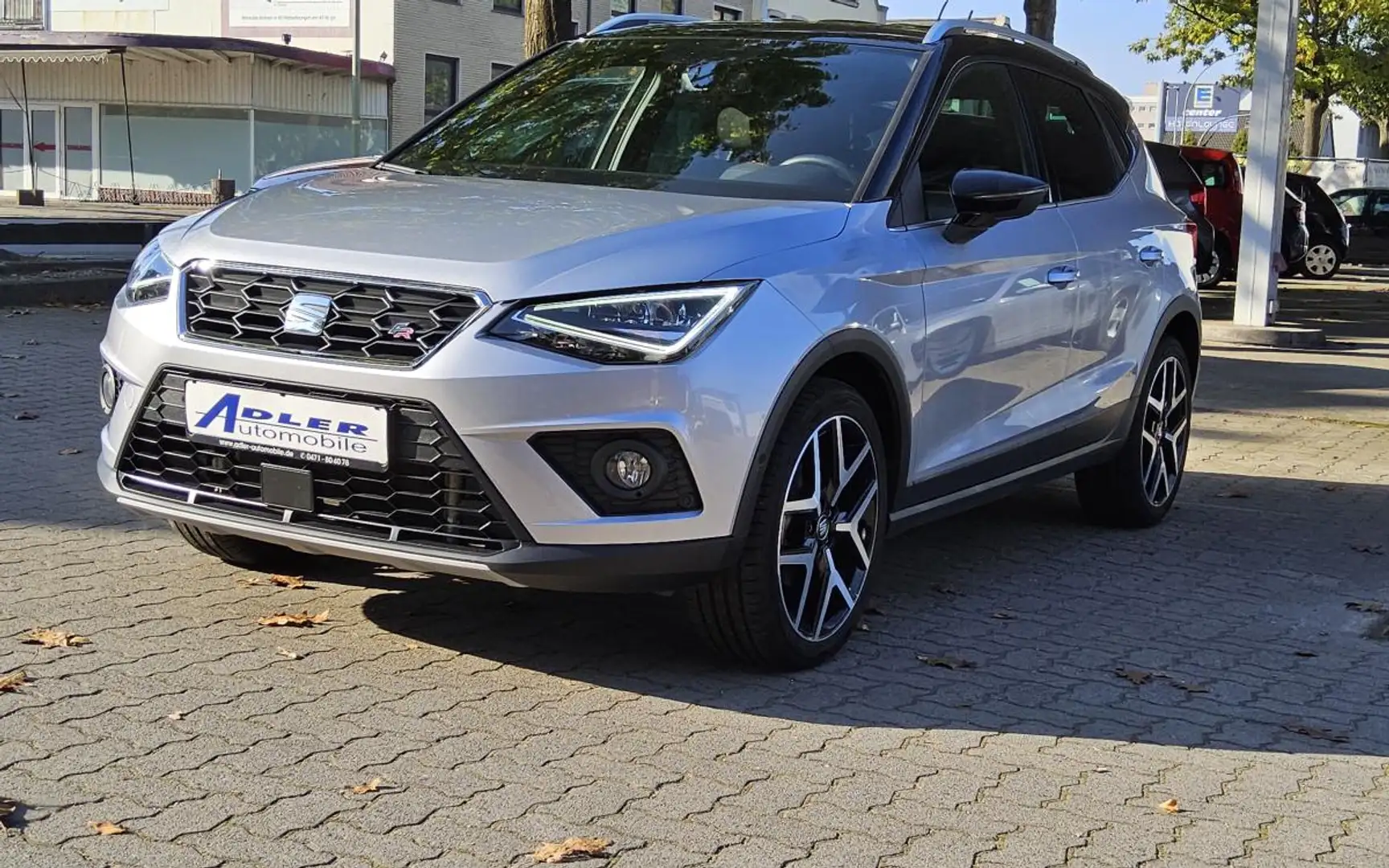 SEAT Arona FR Beats Silber - 2