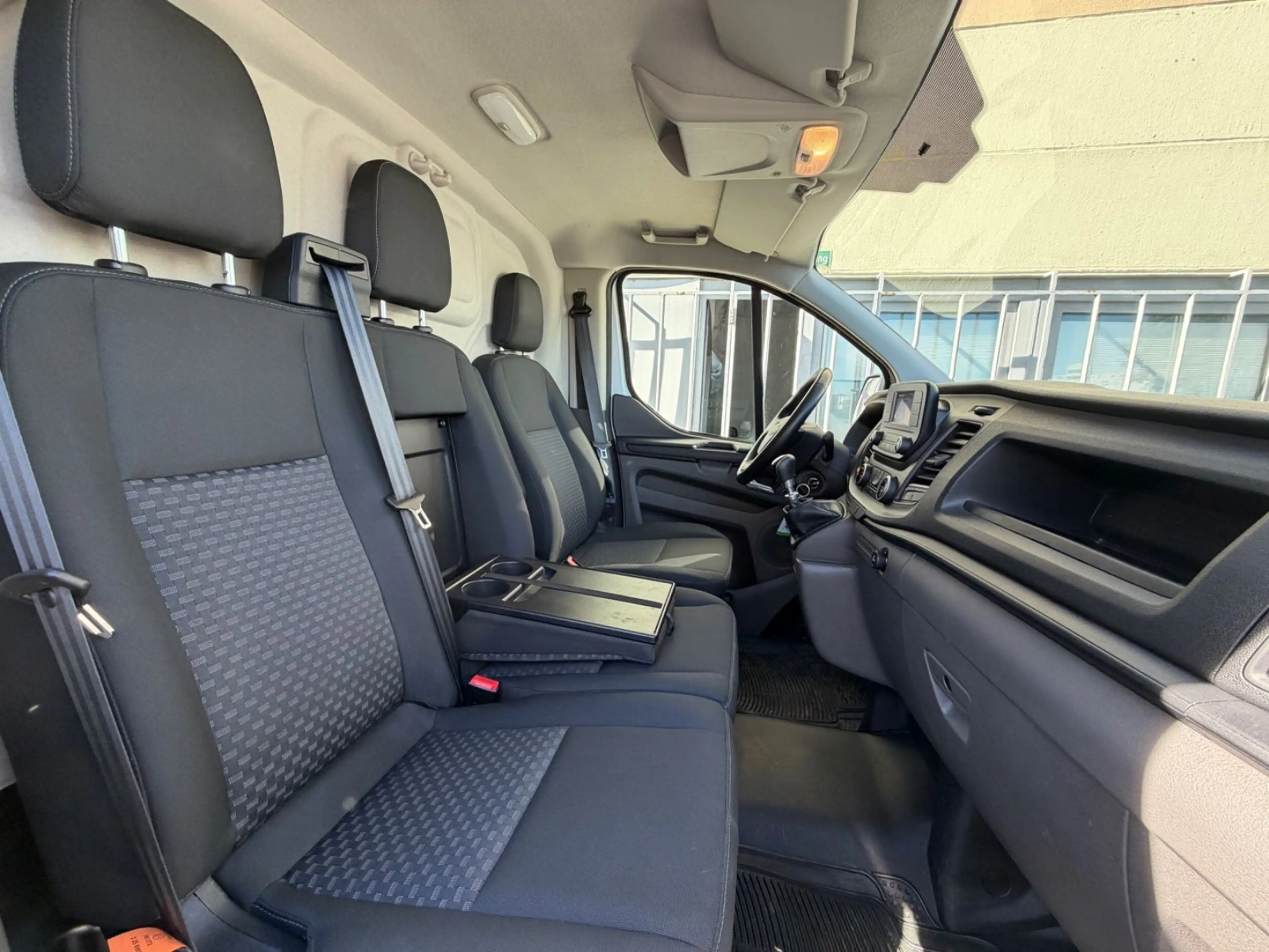 Ford Transit Custom 300 L2H1 Trend*LED*PDC*RFK*DAB+* — photo 11