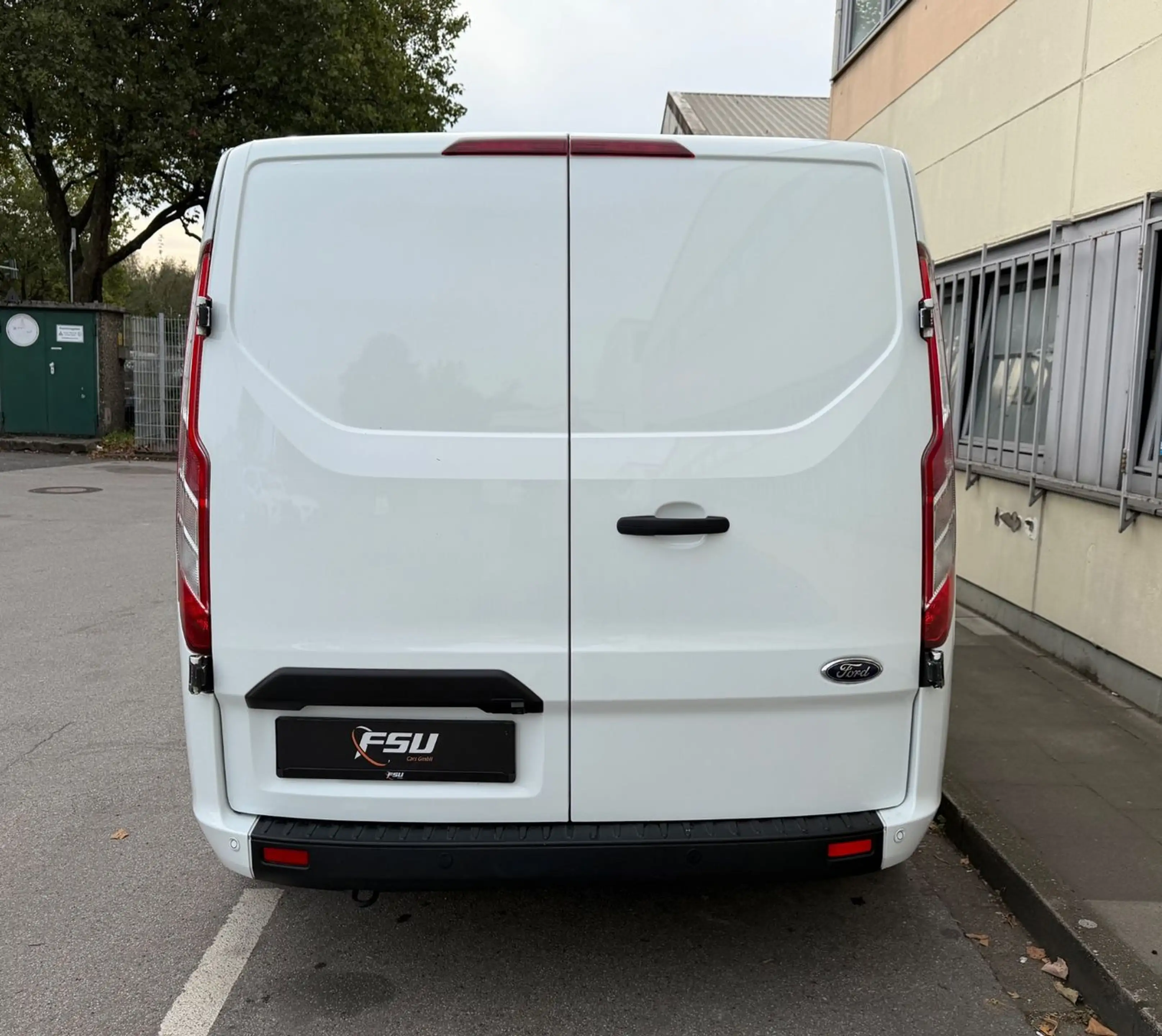 Ford Transit Custom 300 L2H1 Trend*LED*PDC*RFK*DAB+* — photo 3