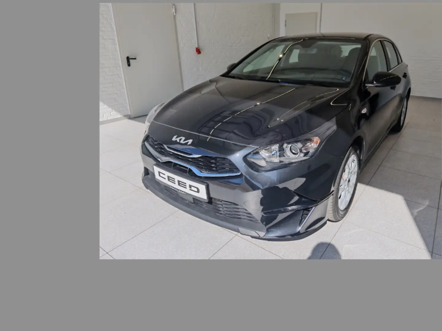 Kia Ceed / cee'd Vision Automatik 1.5T Komfort+-Paket Schwarz - 1