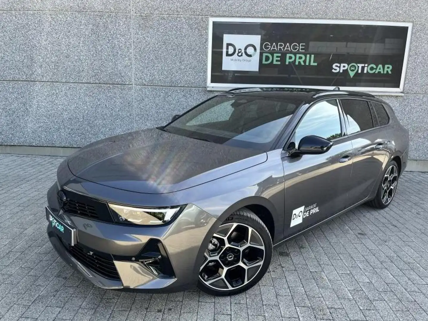 Opel Astra Sports Tourer GS 1.2 Turbo S/S Grijs - 1