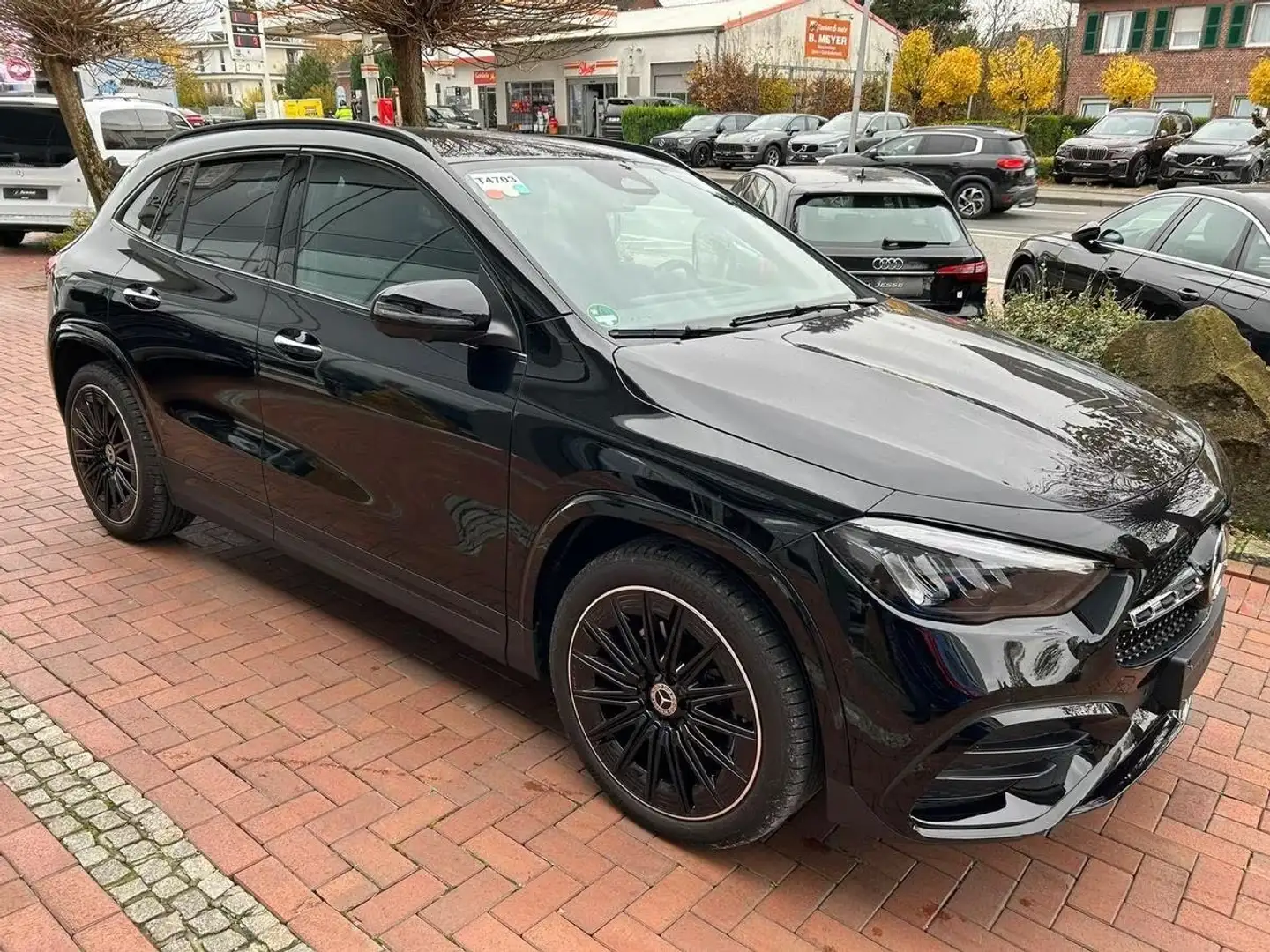 Mercedes-Benz GLA 200 GLA 200 Amg Night auto 2024 163cv camera 360° Nero - 2