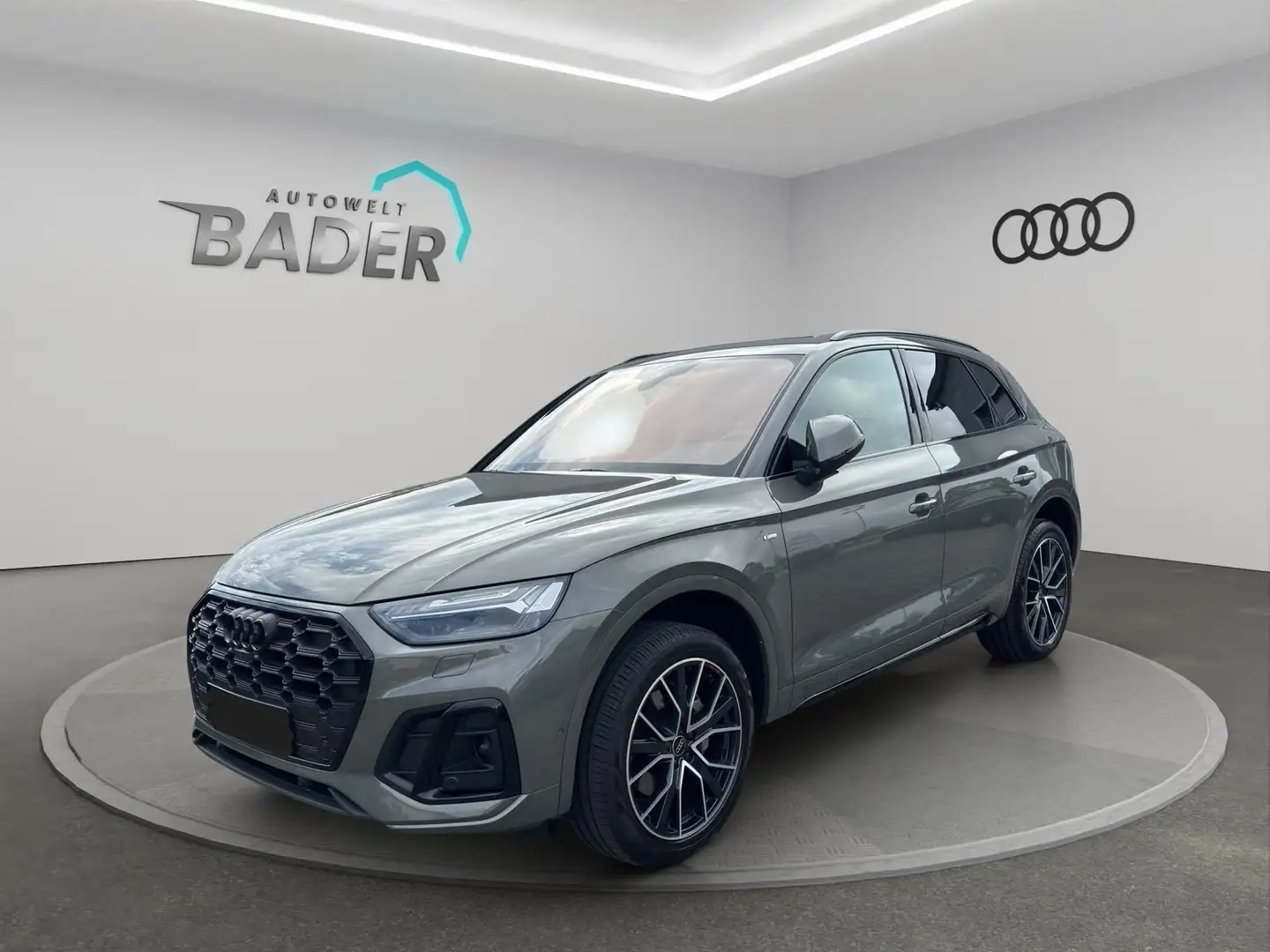 Audi Q5 2.0 TDI quattro S Line Matrix B&O AHK Navi Grau - 1