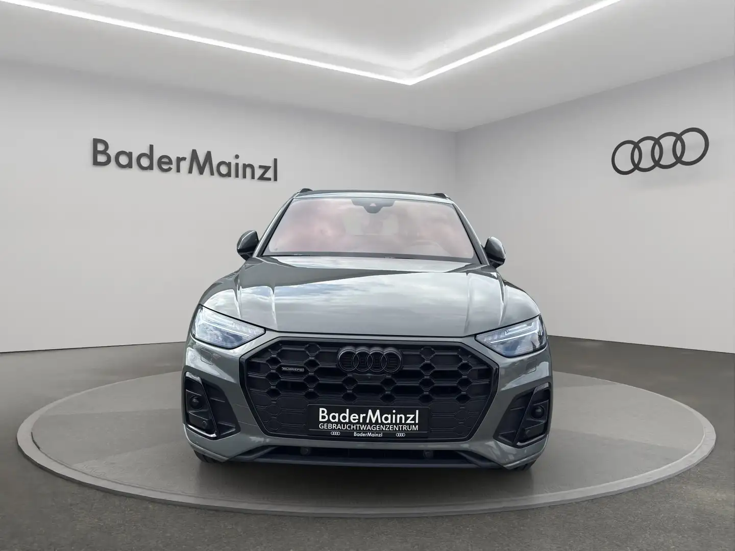 Audi Q5 2.0 TDI quattro S Line Matrix B&O AHK Navi Grau - 2