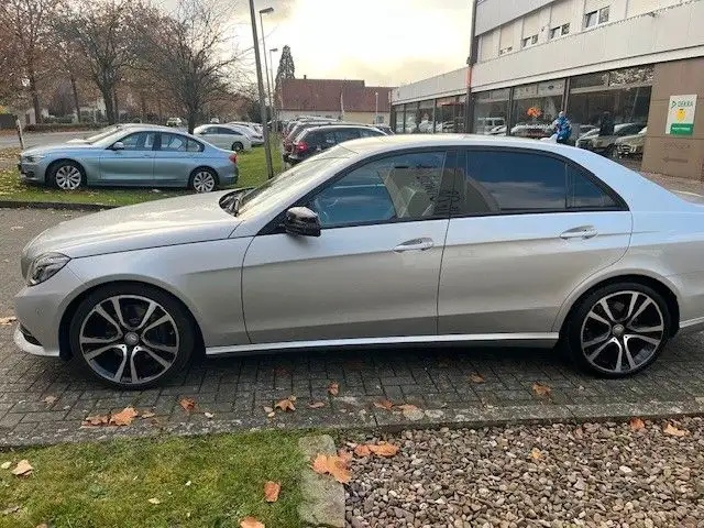 Mercedes-Benz E 220 CDI Limo BlueTec Avant./nur 70Tkm/SD