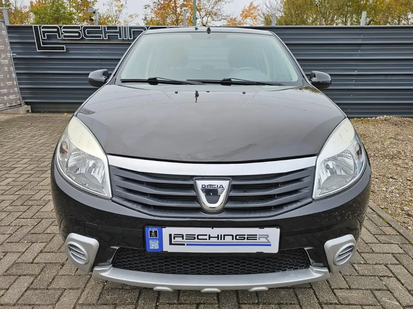 Dacia Sandero Laureate 1.2 LPG KLIMA MP3 FHEL TÜV NEU Schwarz - 2