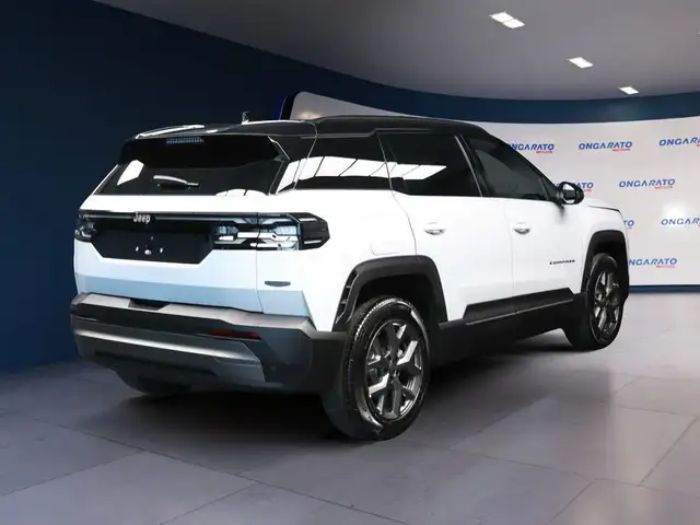 Jeep Compass view 5