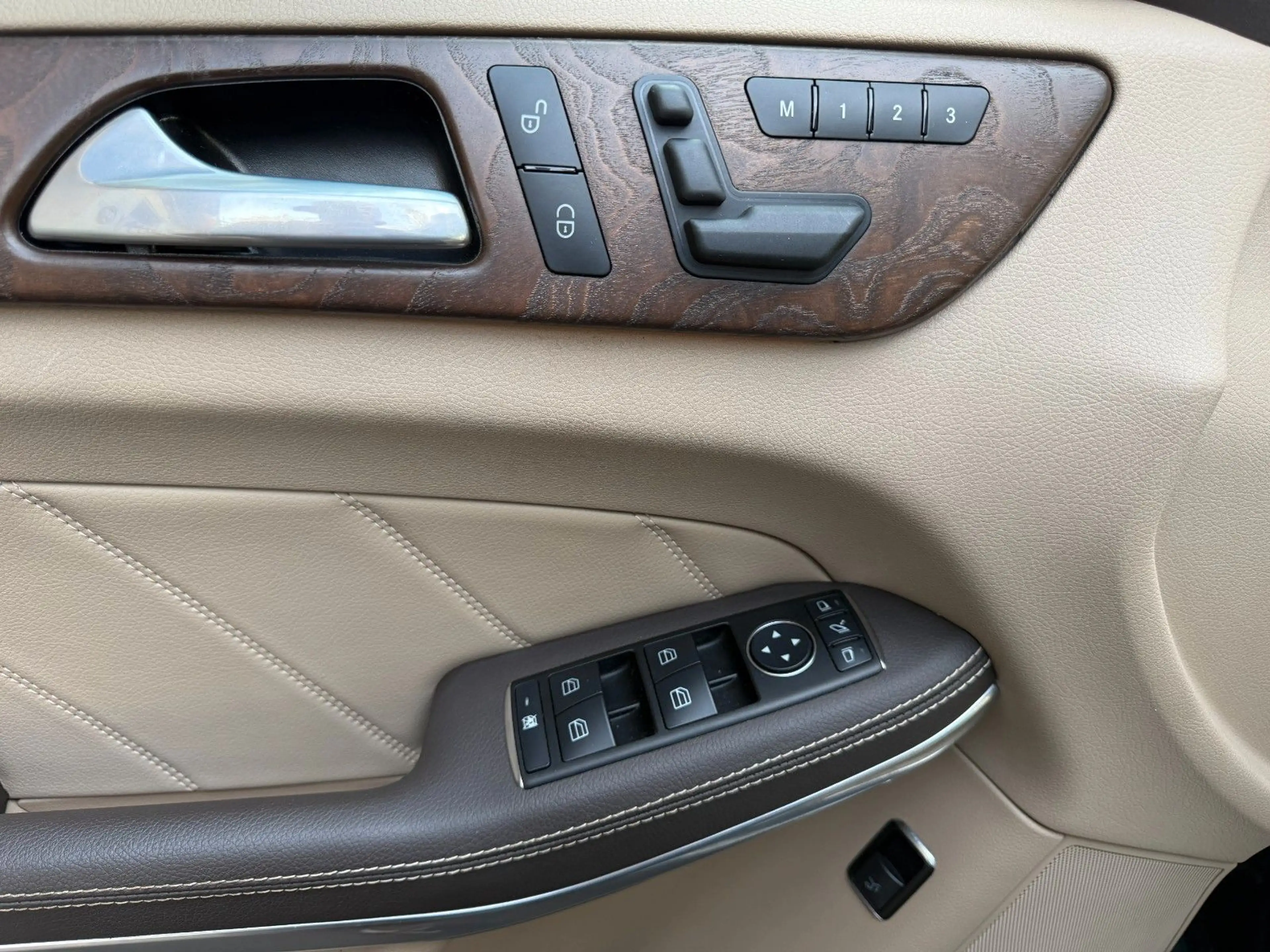 Mercedes-Benz GL 350 BlueTec 4Matic AMG 1 Hand 7 sitzer Xenon — photo 15