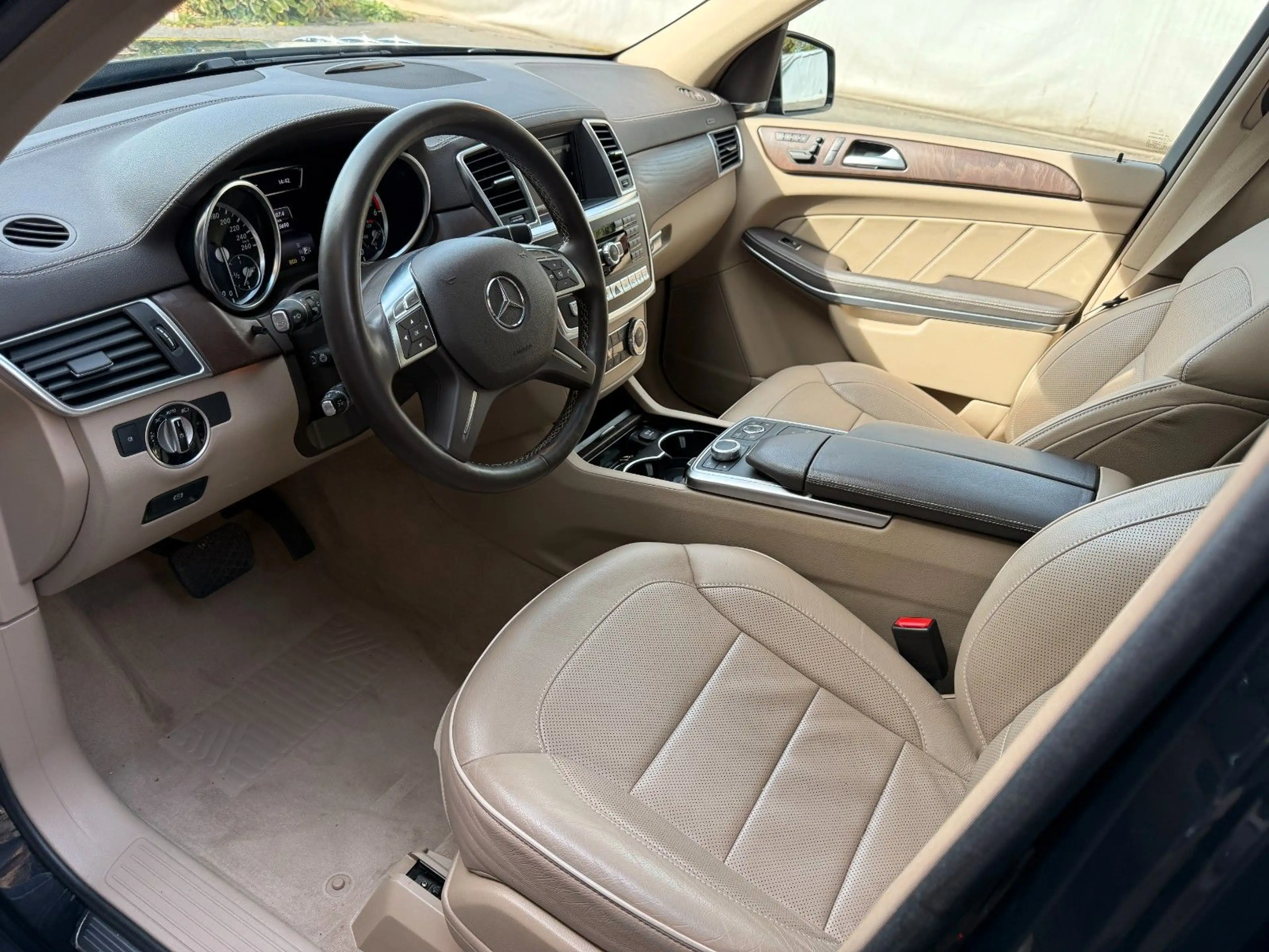 Mercedes-Benz GL 350 BlueTec 4Matic AMG 1 Hand 7 sitzer Xenon — photo 14