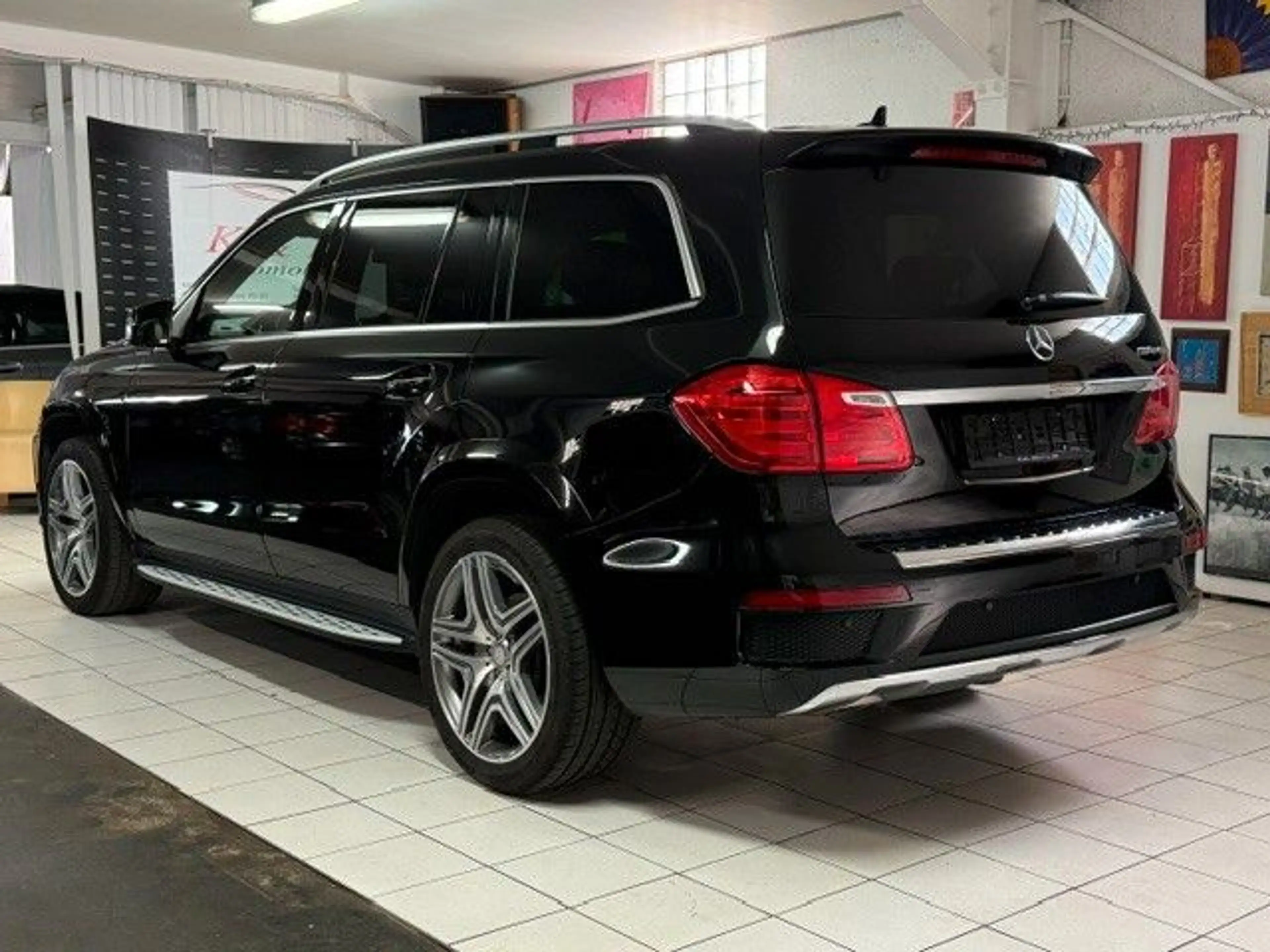 Mercedes-Benz GL 350 BlueTec 4Matic AMG 1 Hand 7 sitzer Xenon — photo 5