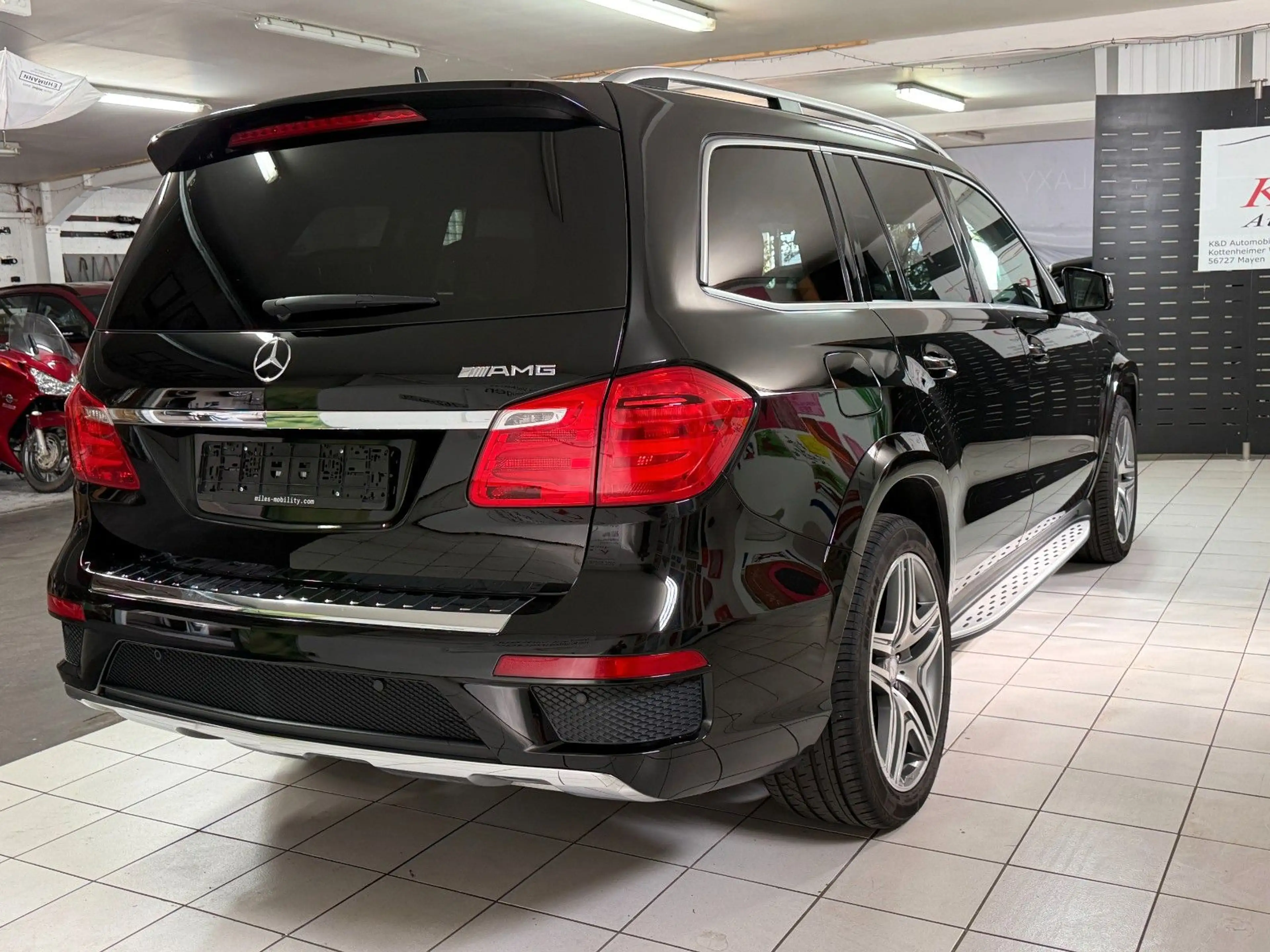 Mercedes-Benz GL 350 BlueTec 4Matic AMG 1 Hand 7 sitzer Xenon — photo 7