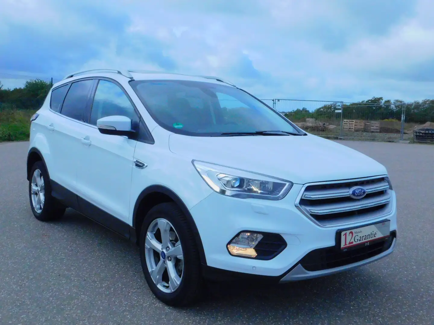 Ford Kuga Titanium PANORAMADACH AHK KAMERA SH Weiß - 1