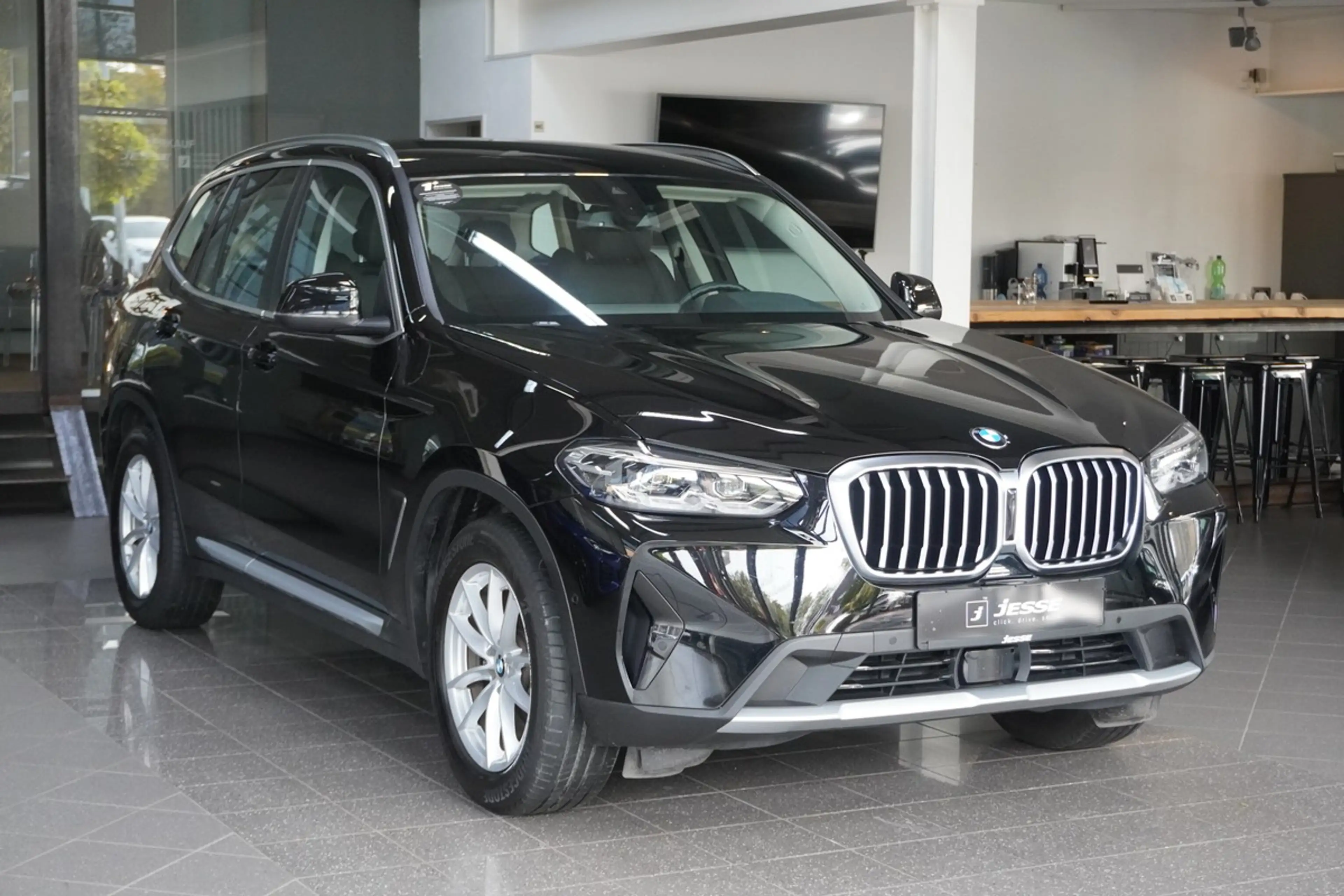 BMW X3 xDrive 20d Mild-Hybrid LED R.Cam AHK — photo 3