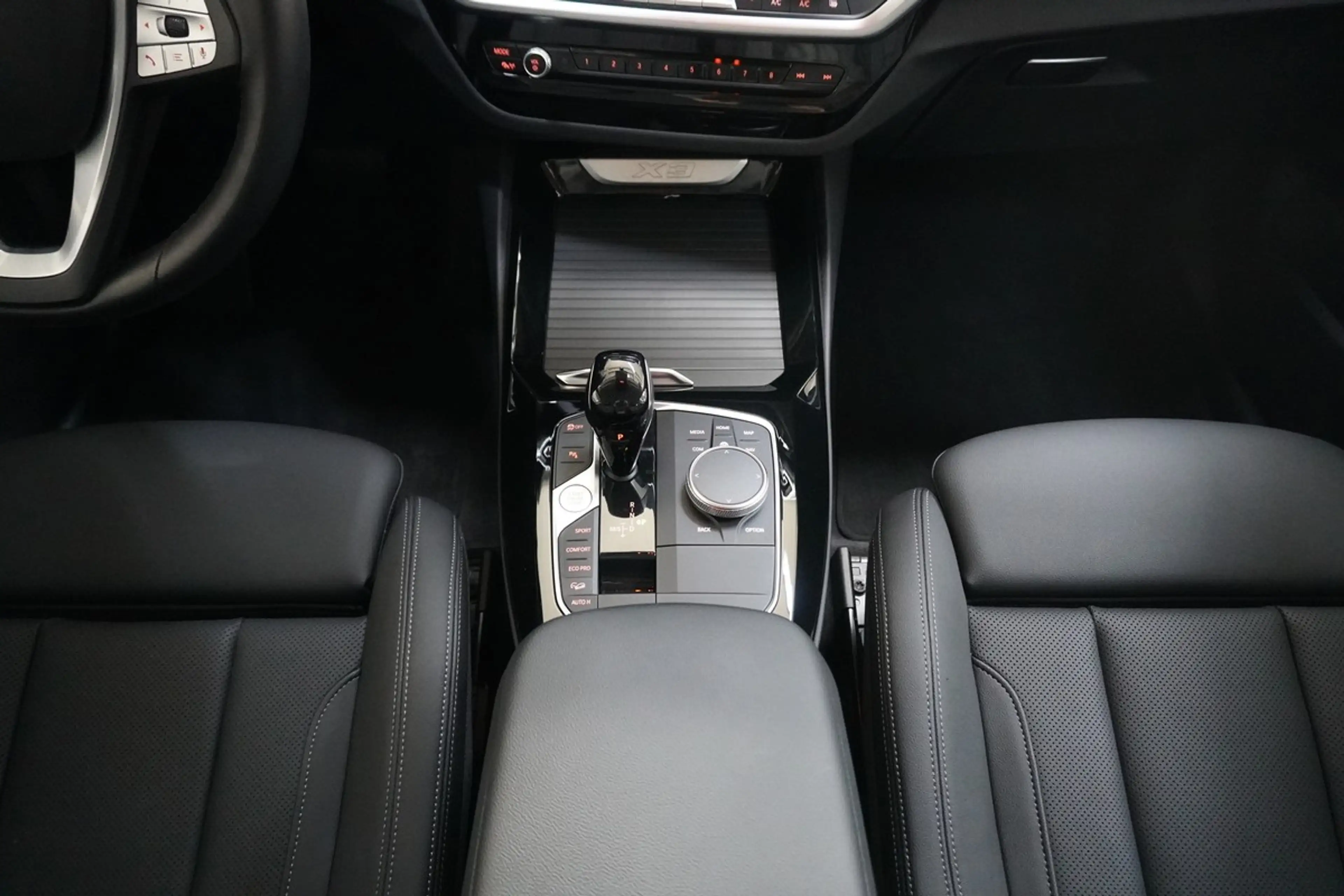 BMW X3 xDrive 20d Mild-Hybrid LED R.Cam AHK — photo 21