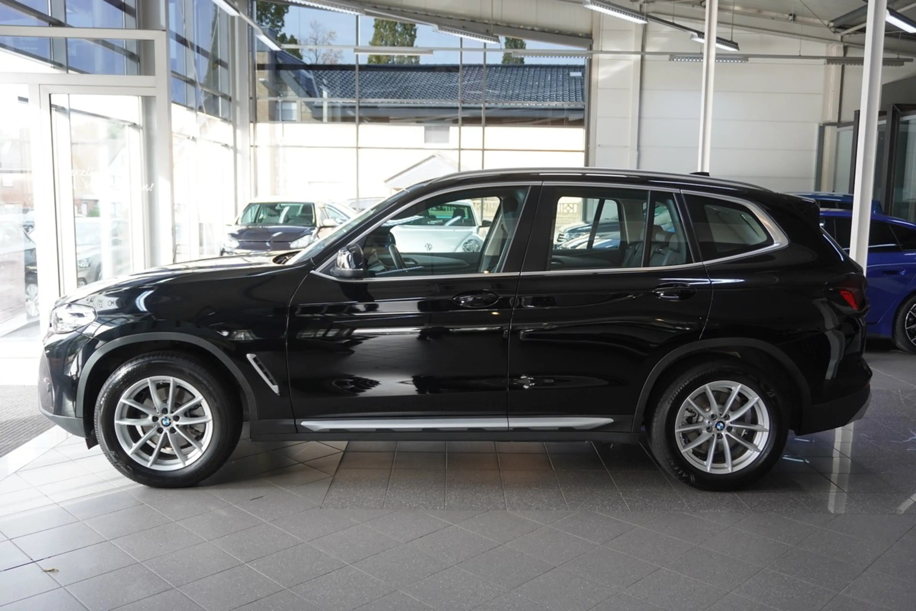 BMW X3 xDrive 20d Mild-Hybrid LED R.Cam AHK — photo 9