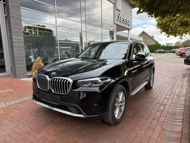 BMW X3 xDrive 20d LED R.Cam Navi AHK Leder