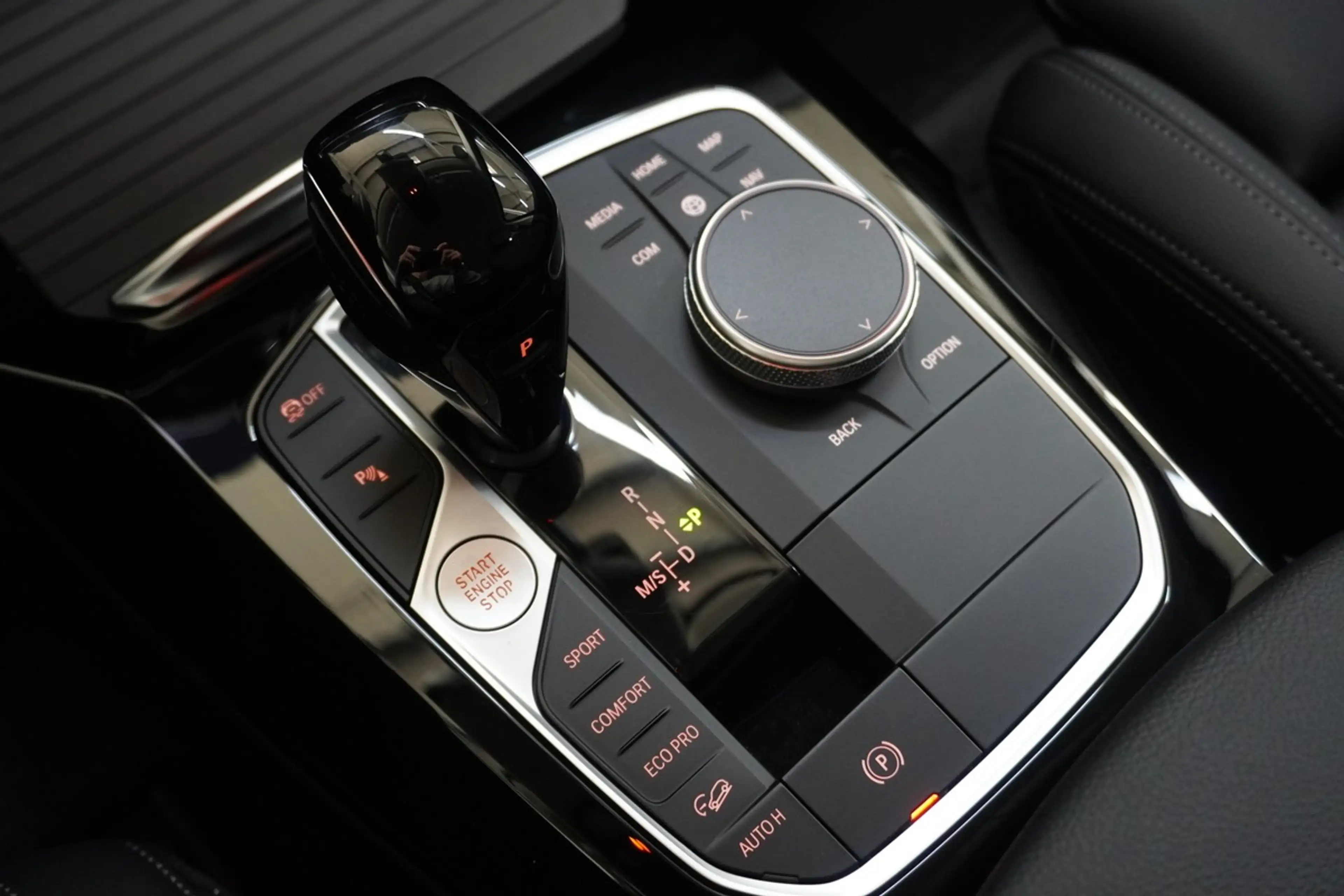 BMW X3 xDrive 20d Mild-Hybrid LED R.Cam AHK — photo 22