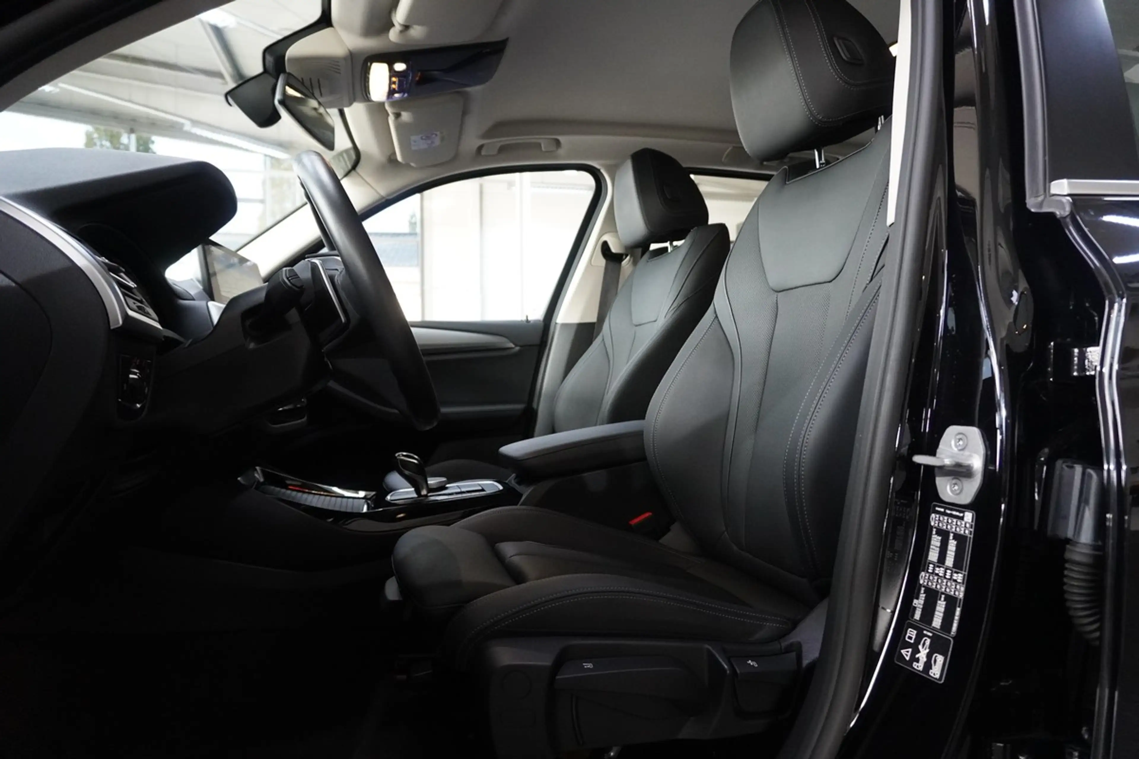 BMW X3 xDrive 20d Mild-Hybrid LED R.Cam AHK — photo 13