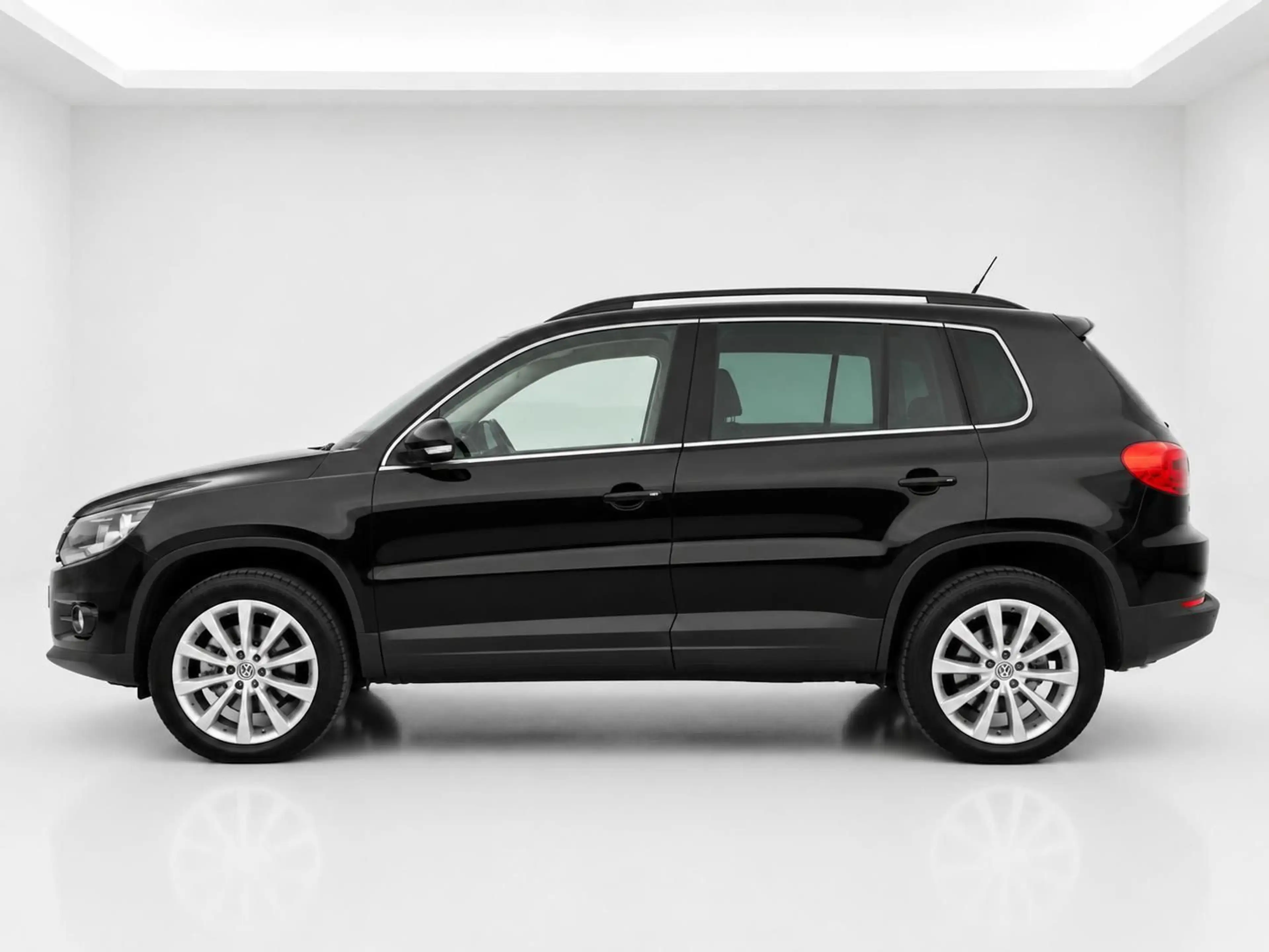 Volkswagen Tiguan 1.4 TSI 4Motion *LEDER*AHK*KAMERA*MMEDIA* — photo 7