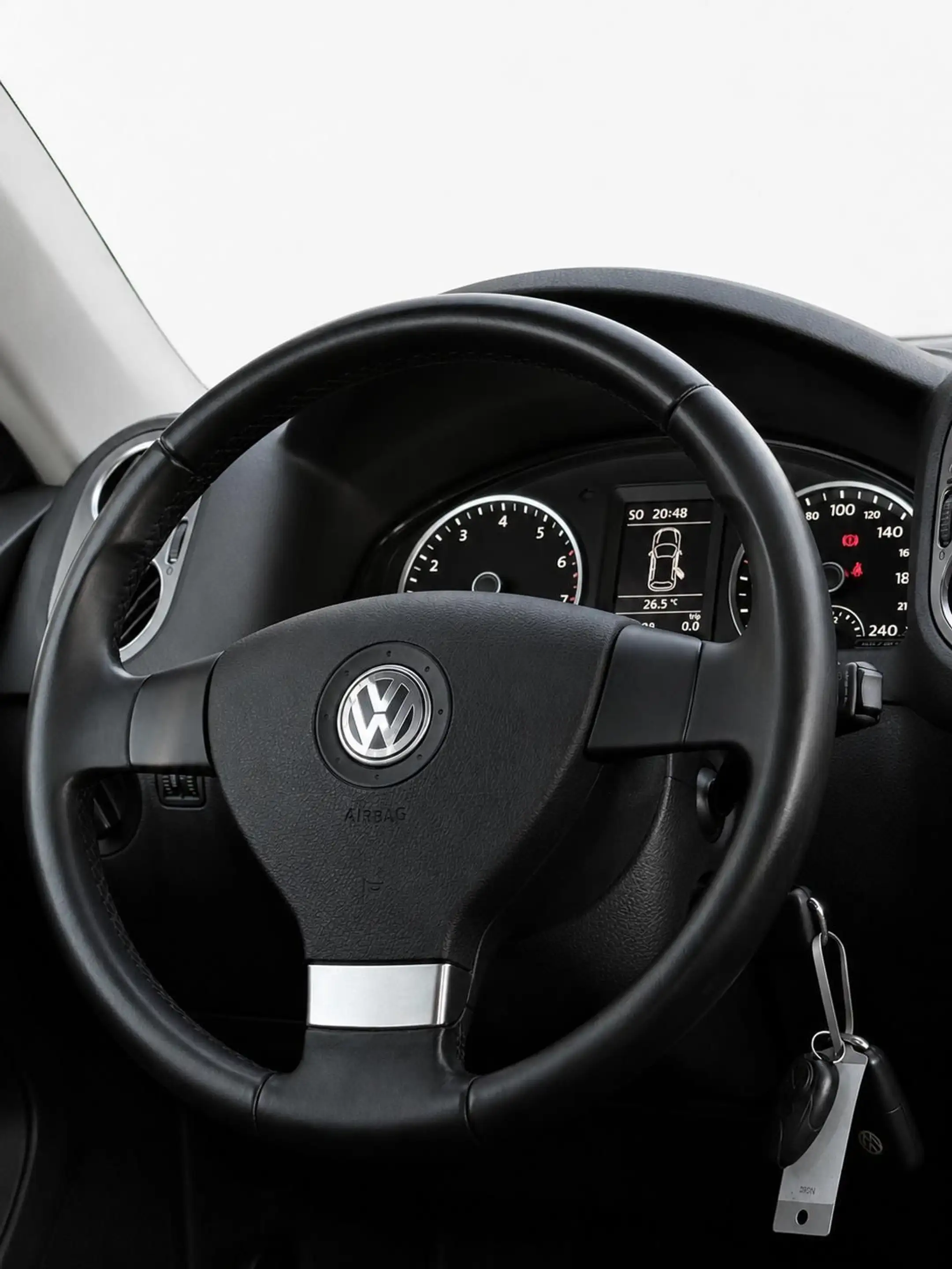 Volkswagen Tiguan 1.4 TSI 4Motion *LEDER*AHK*KAMERA*MMEDIA* — photo 16