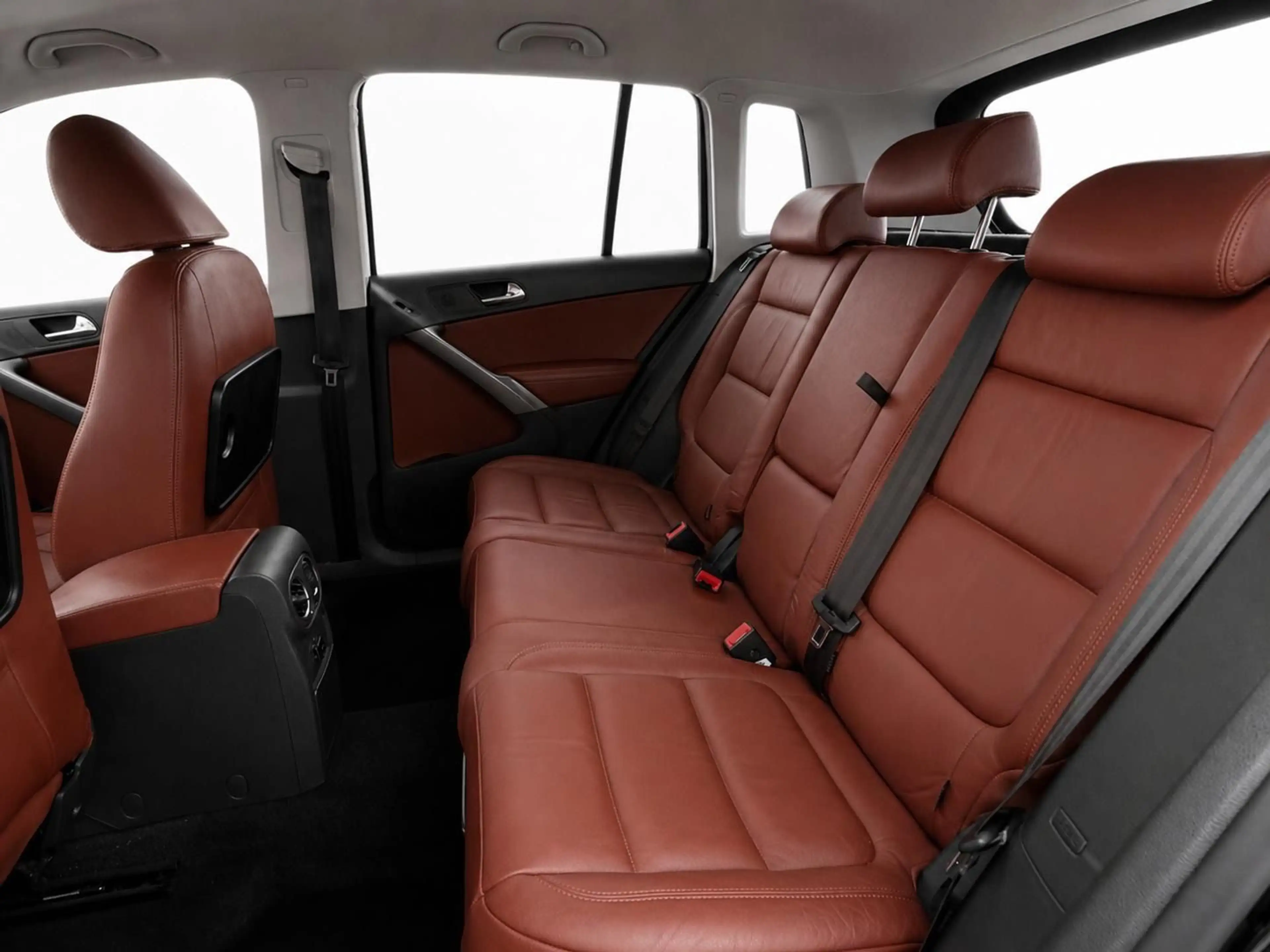 Volkswagen Tiguan 1.4 TSI 4Motion *LEDER*AHK*KAMERA*MMEDIA* — photo 8