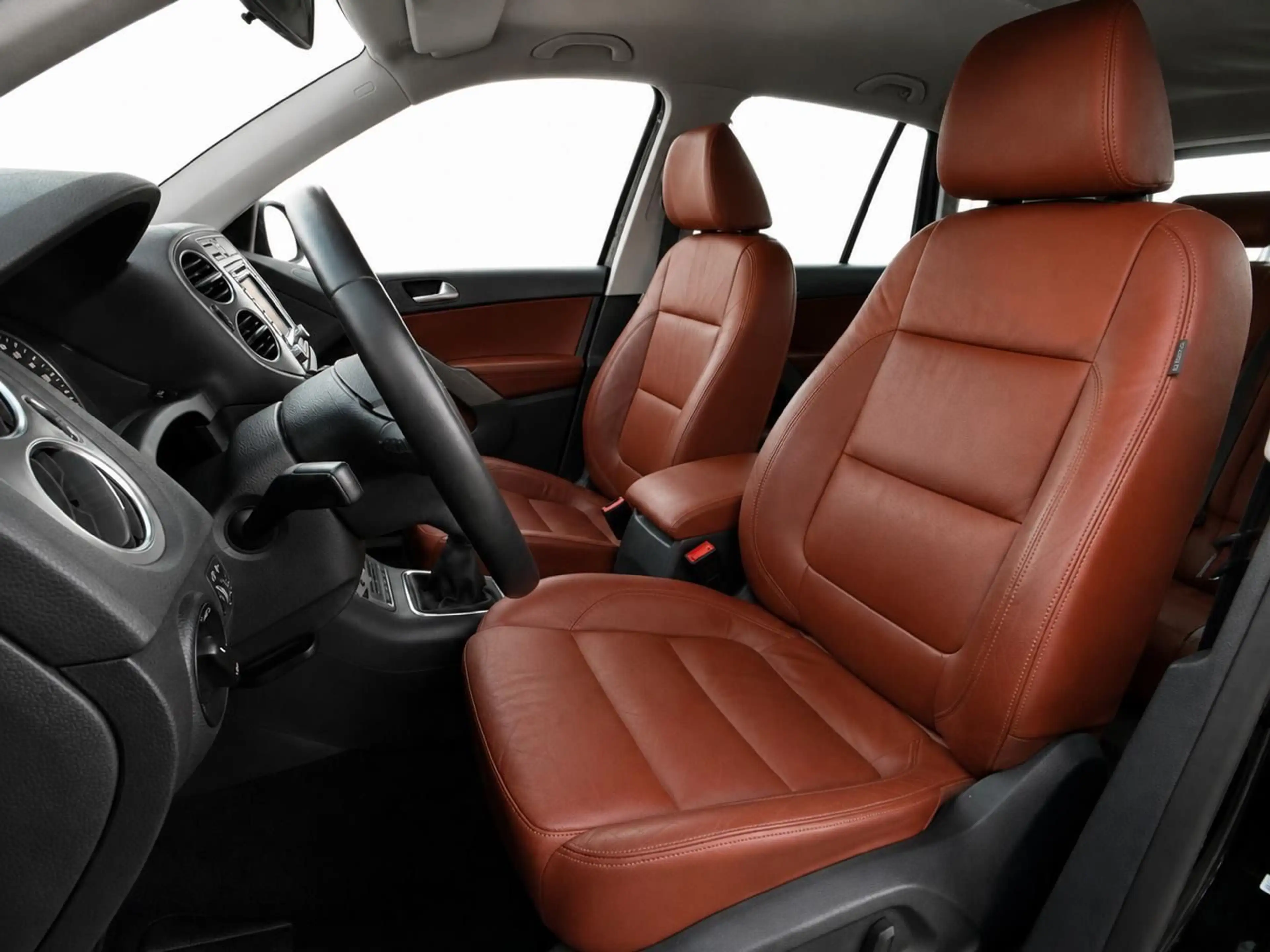 Volkswagen Tiguan 1.4 TSI 4Motion *LEDER*AHK*KAMERA*MMEDIA* — photo 9