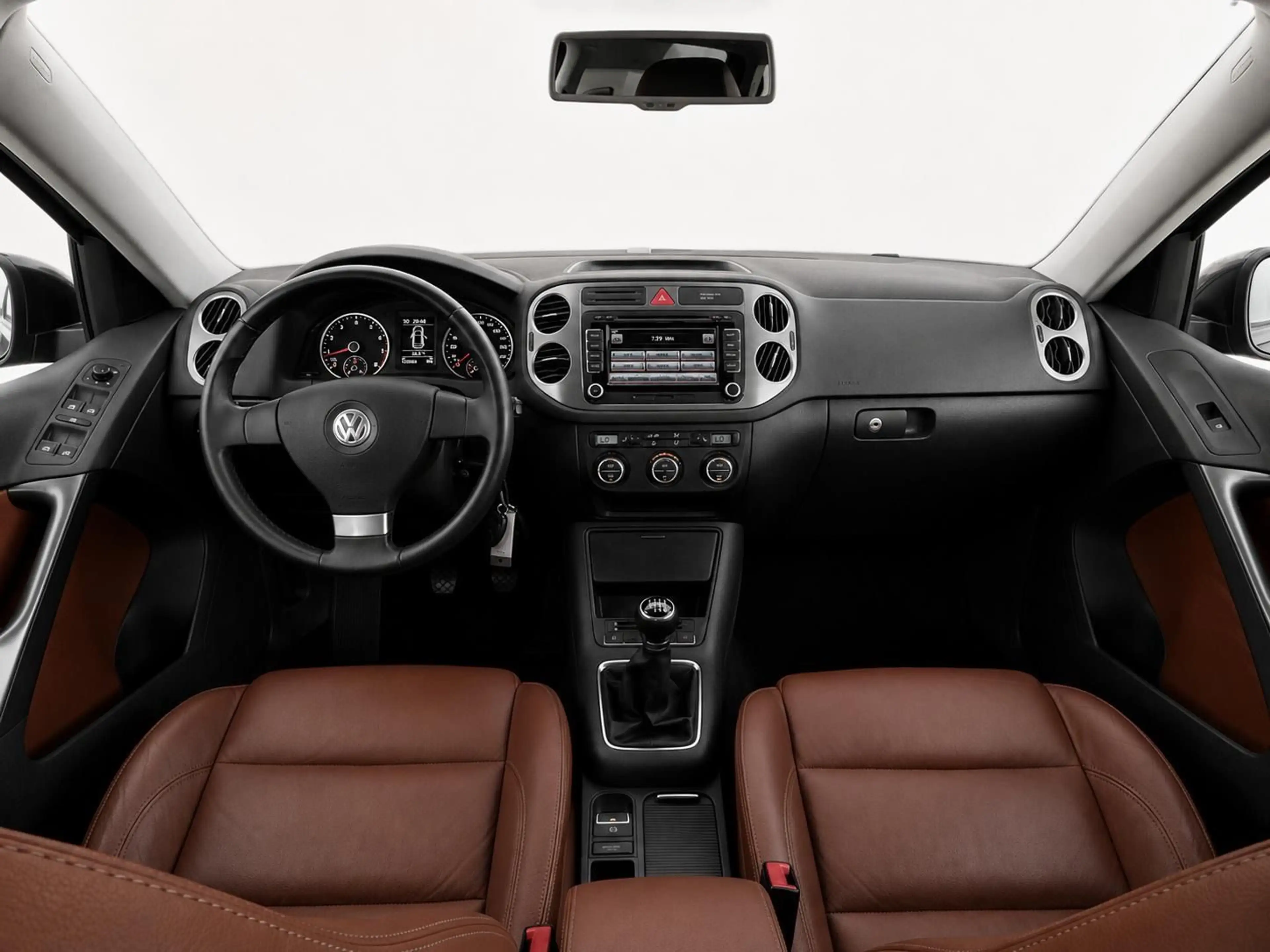 Volkswagen Tiguan 1.4 TSI 4Motion *LEDER*AHK*KAMERA*MMEDIA* — photo 14