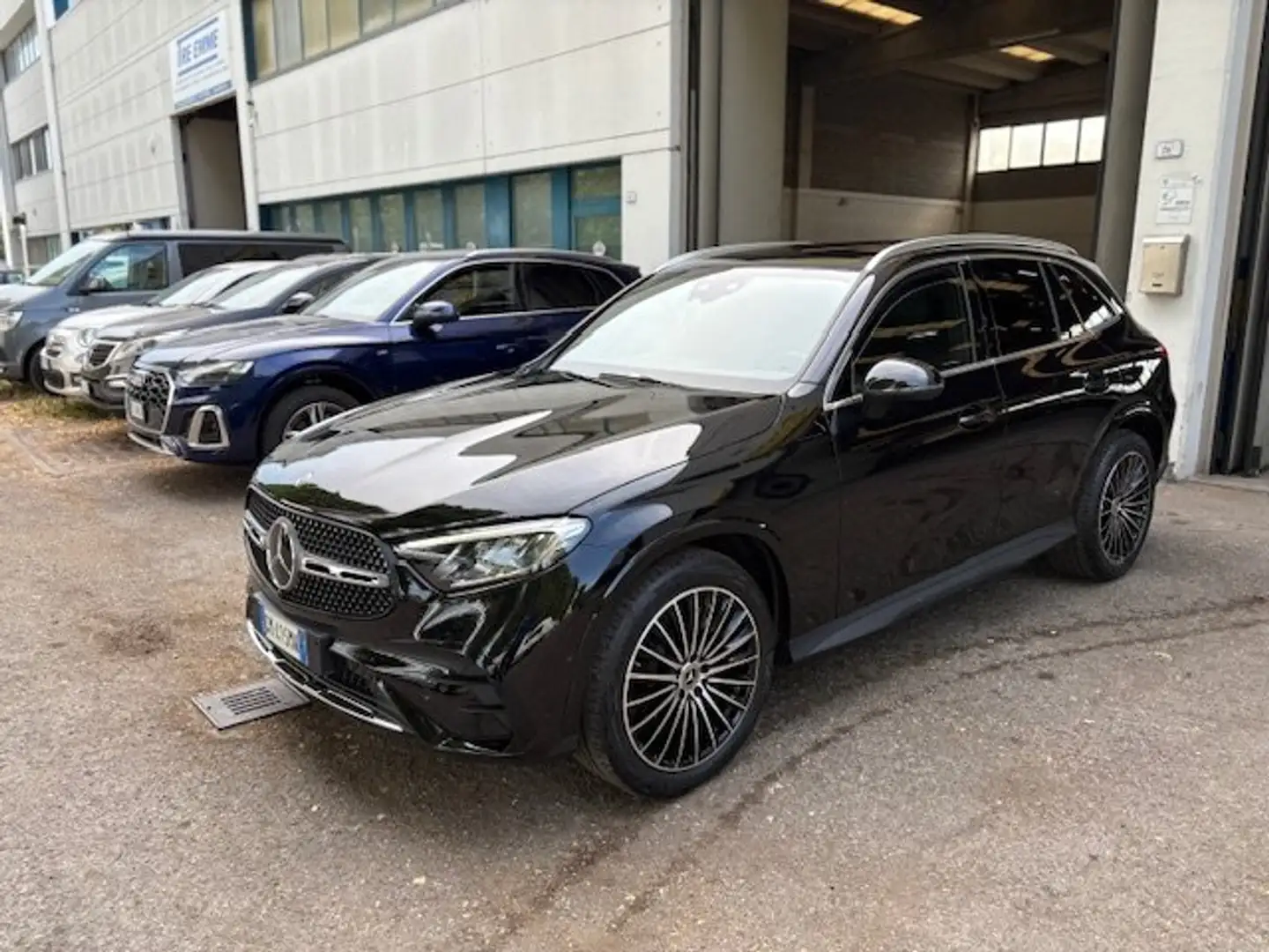 Mercedes-Benz GLC 220 GLC 220 d AMG Premium Plus 4matic auto Nero - 1