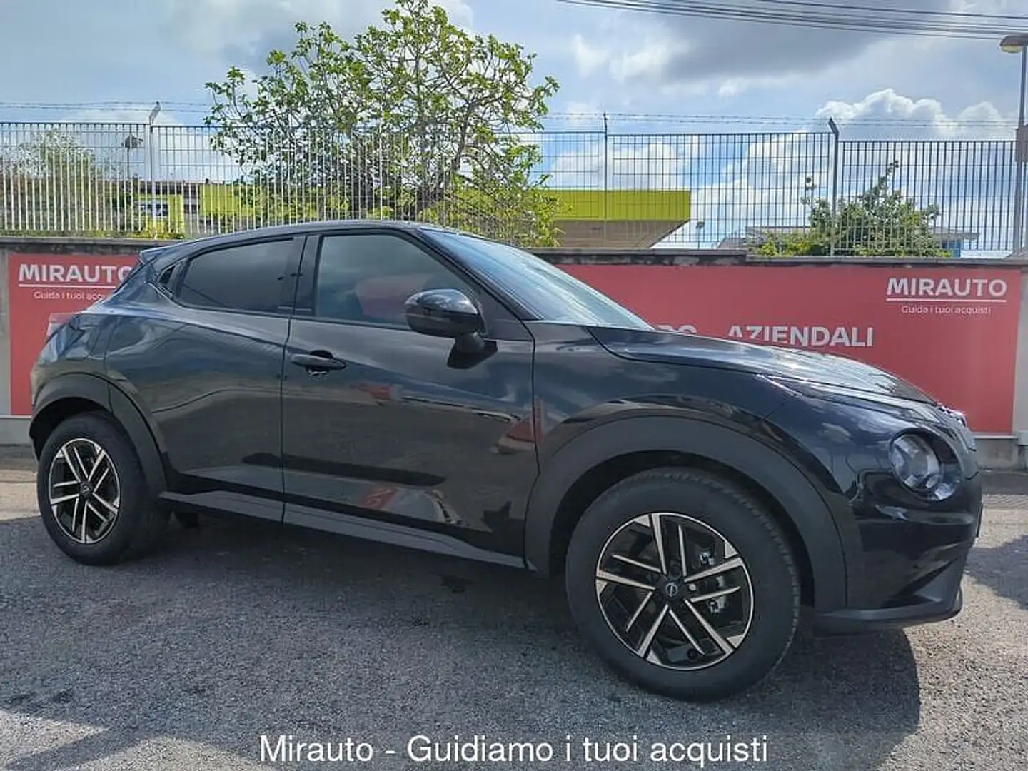 Nissan Juke 2ª serie Juke 1.0 DIG-T 114 CV N-Connecta Nero - 1