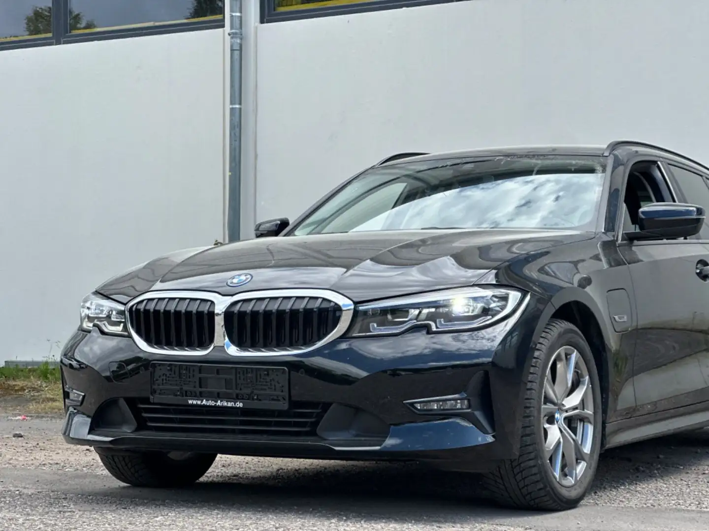 BMW 320 3 Touring 320 e Advantage LED/Virtuel Tacho Negro - 1