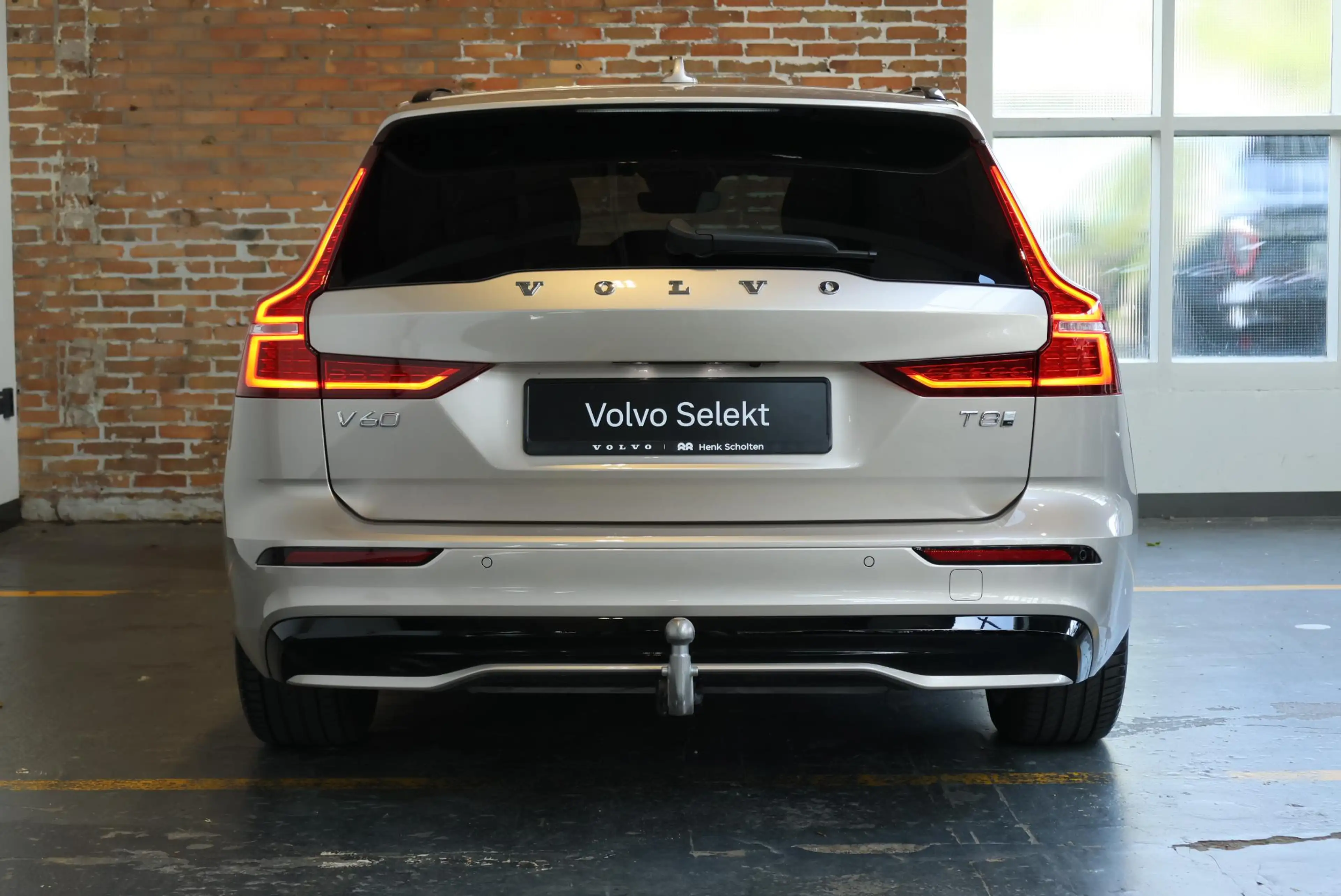 Volvo V60 T8 Plug-in hybrid AWD Plus Dark | Trekhaak | Panor — photo 7