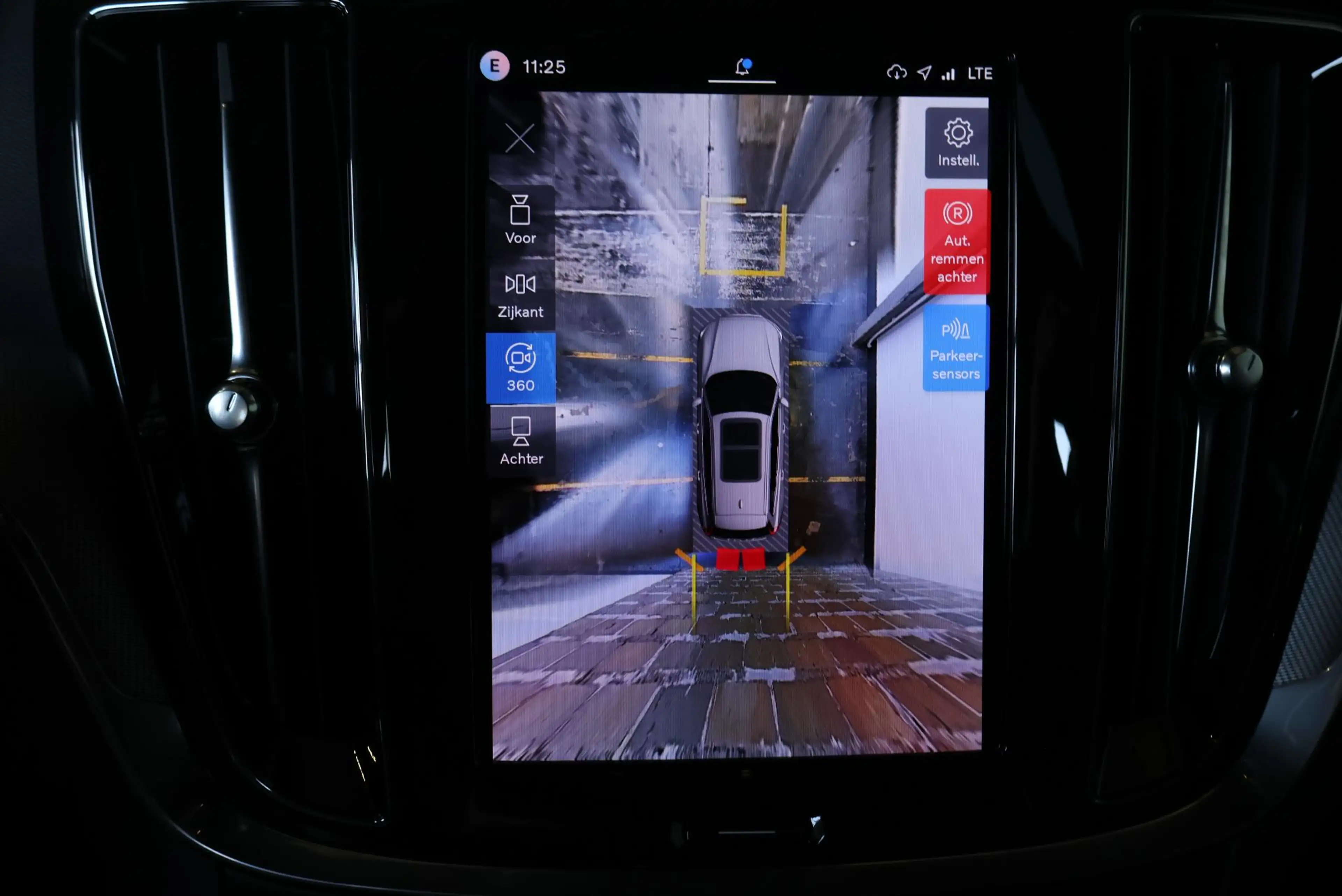 Volvo V60 T8 Plug-in hybrid AWD Plus Dark | Trekhaak | Panor — photo 15