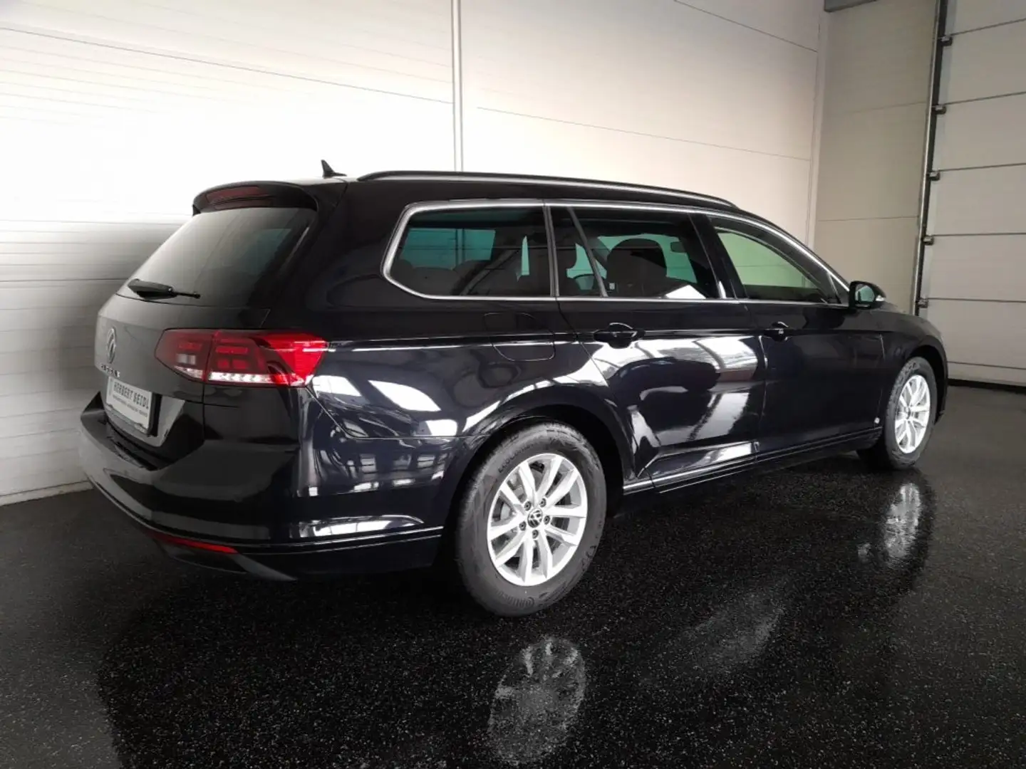 Volkswagen Passat Variant BUSINESS 2,0 TDI DSG *LED / NAVI / ACC / KAMERA / SPORTMASSAGESITZ MIT MEMORY / E-KLAPPE* Schwarz - 2